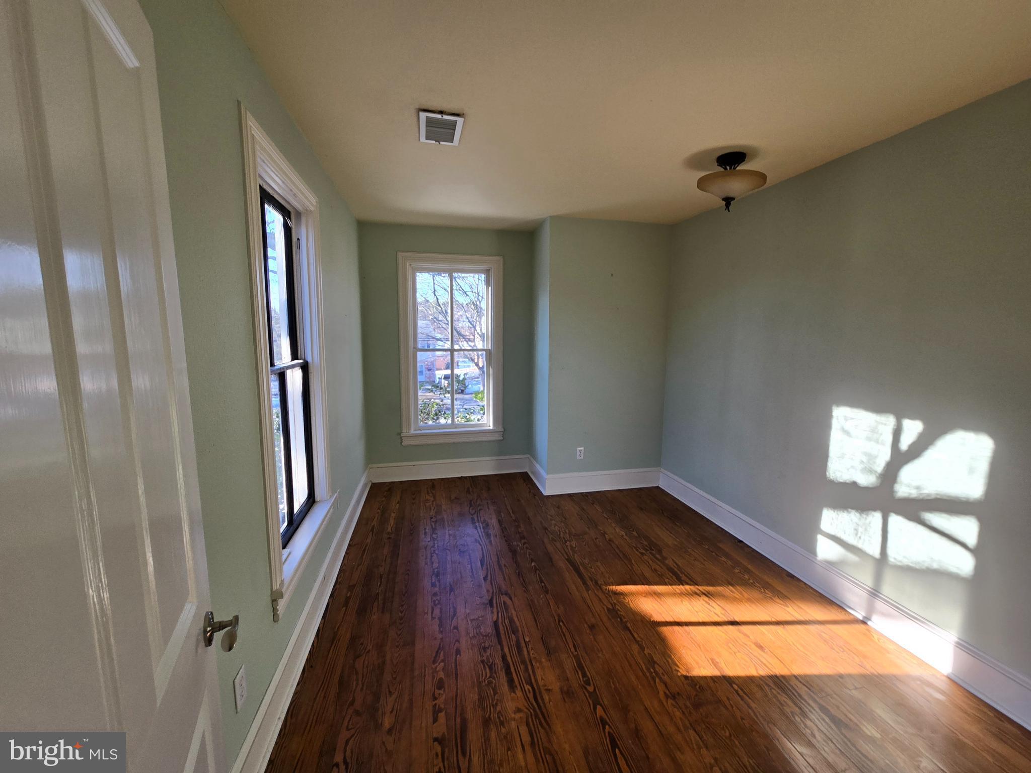 EASTON - Residential