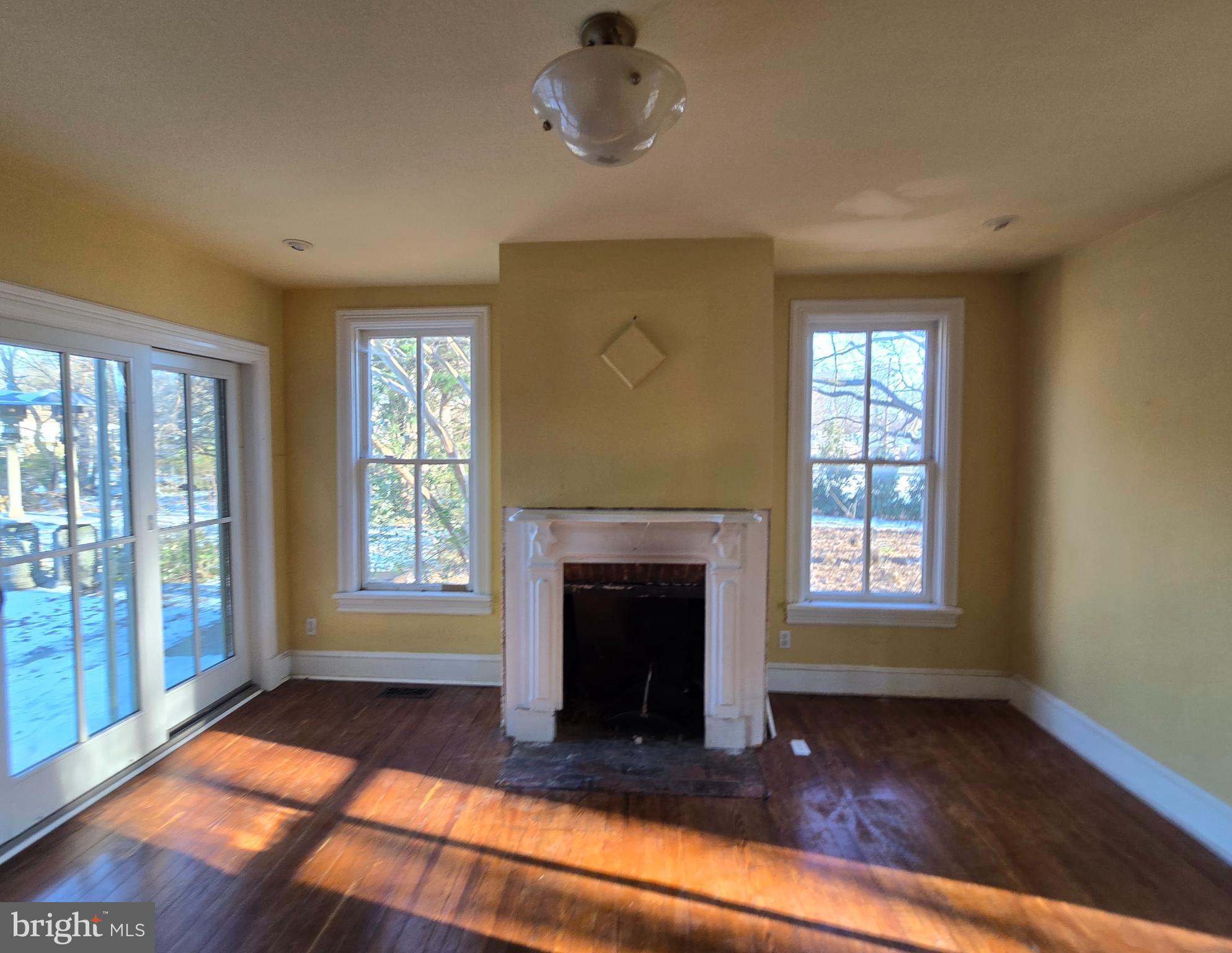 EASTON - Residential