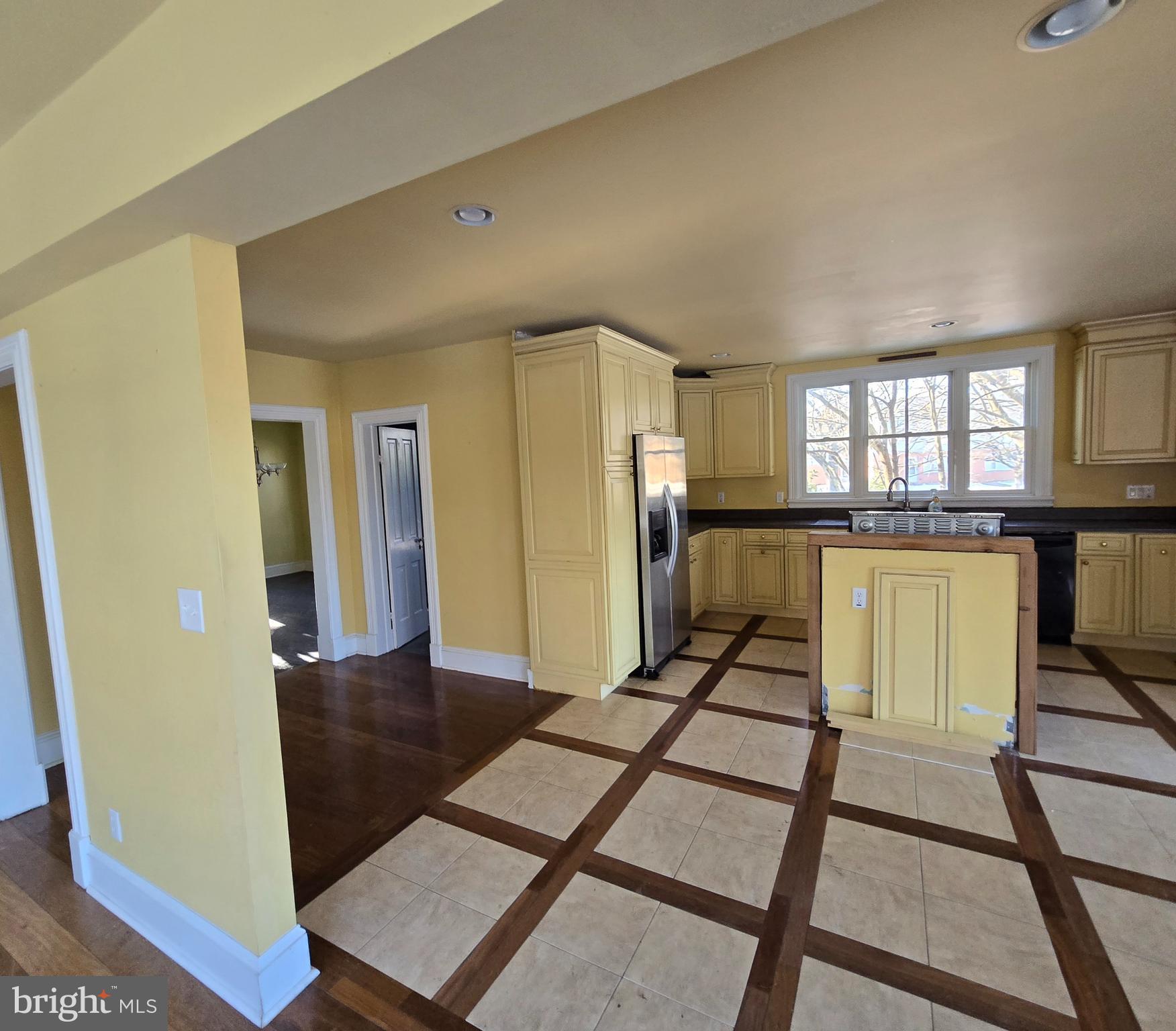 EASTON - Residential