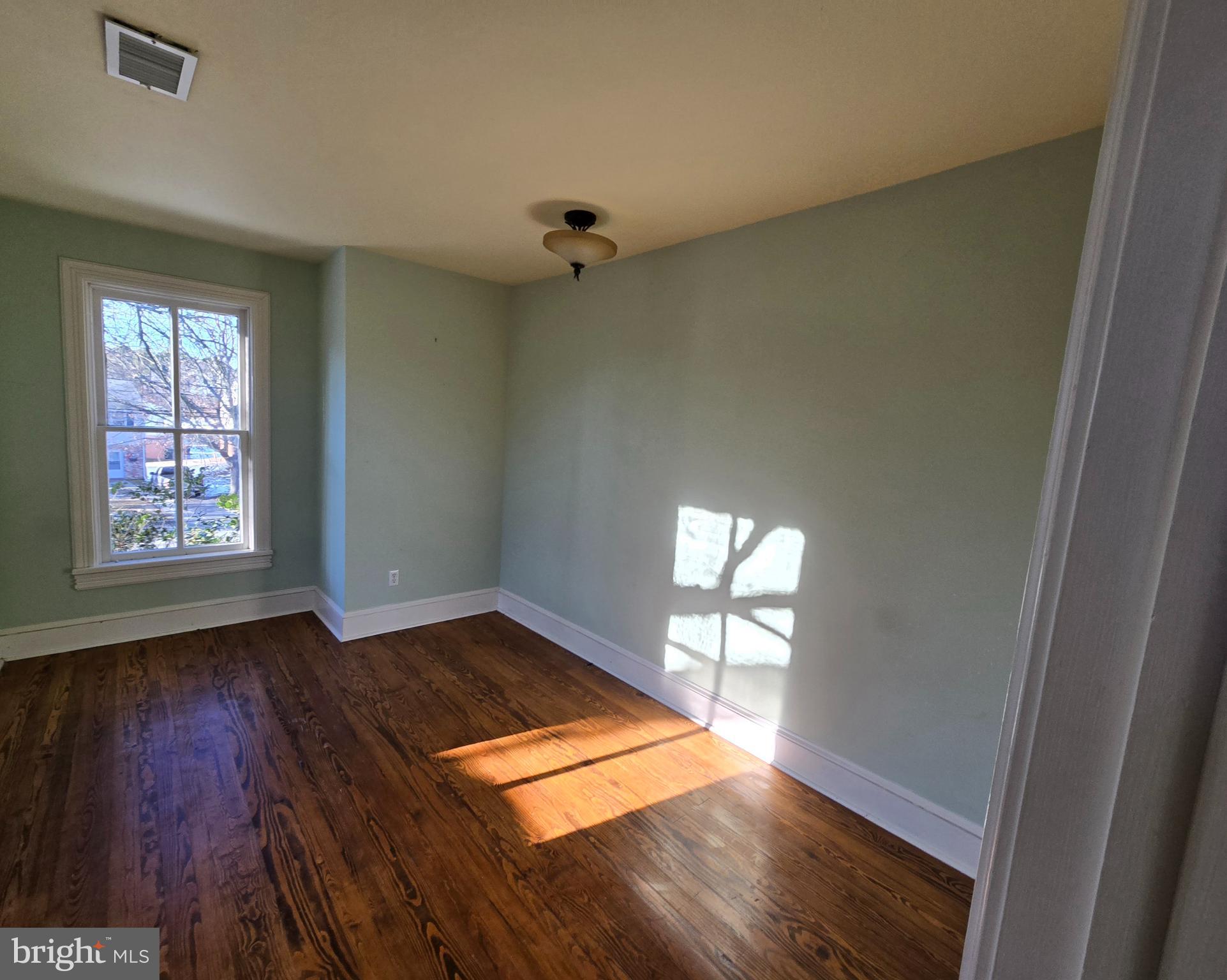 EASTON - Residential