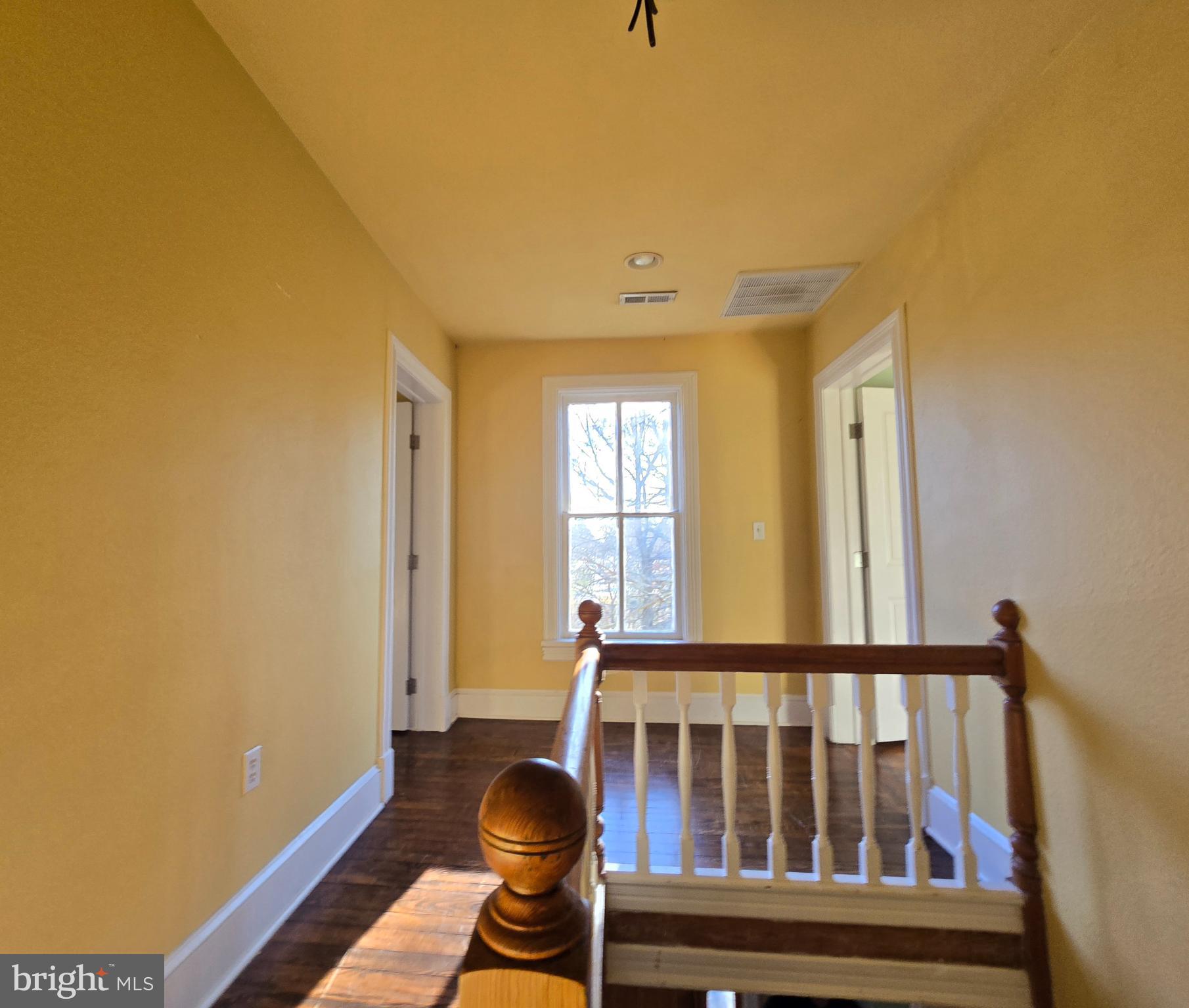 EASTON - Residential