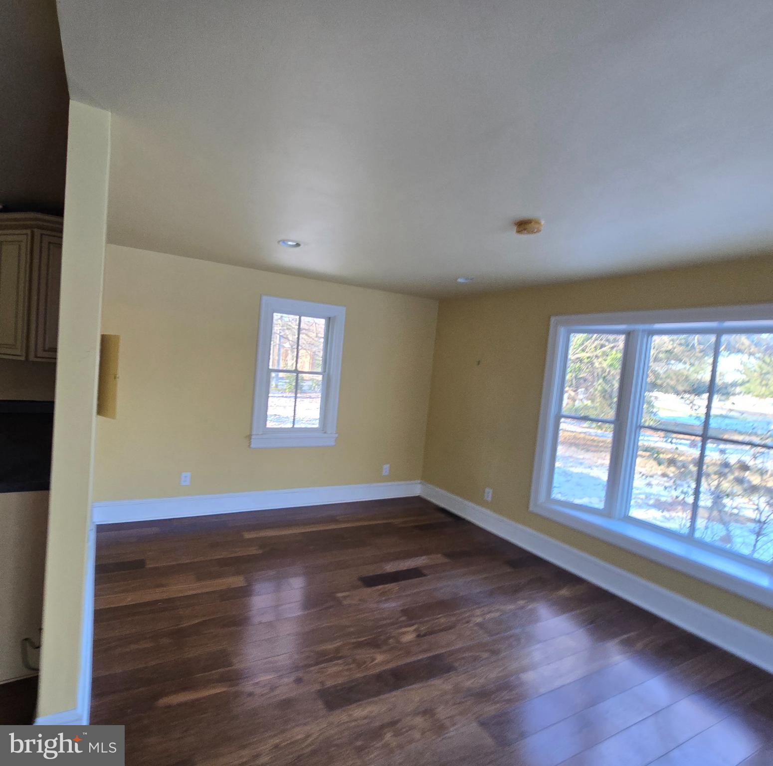 EASTON - Residential