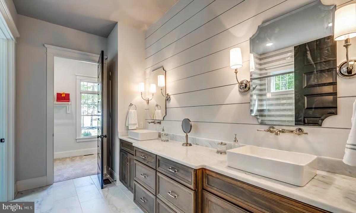 FREELAND - Residential