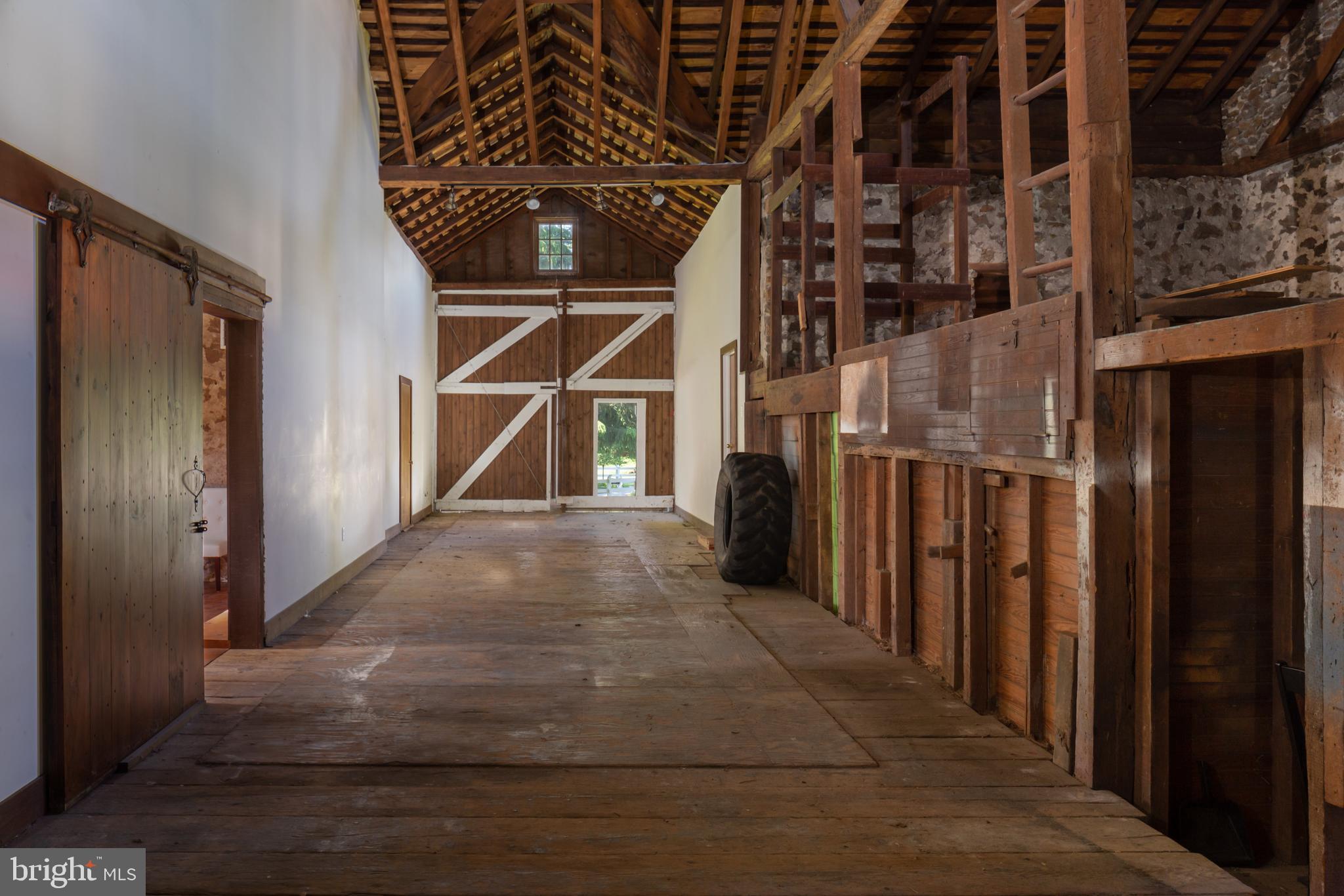 BUTTONWOOD FARMS - Residential