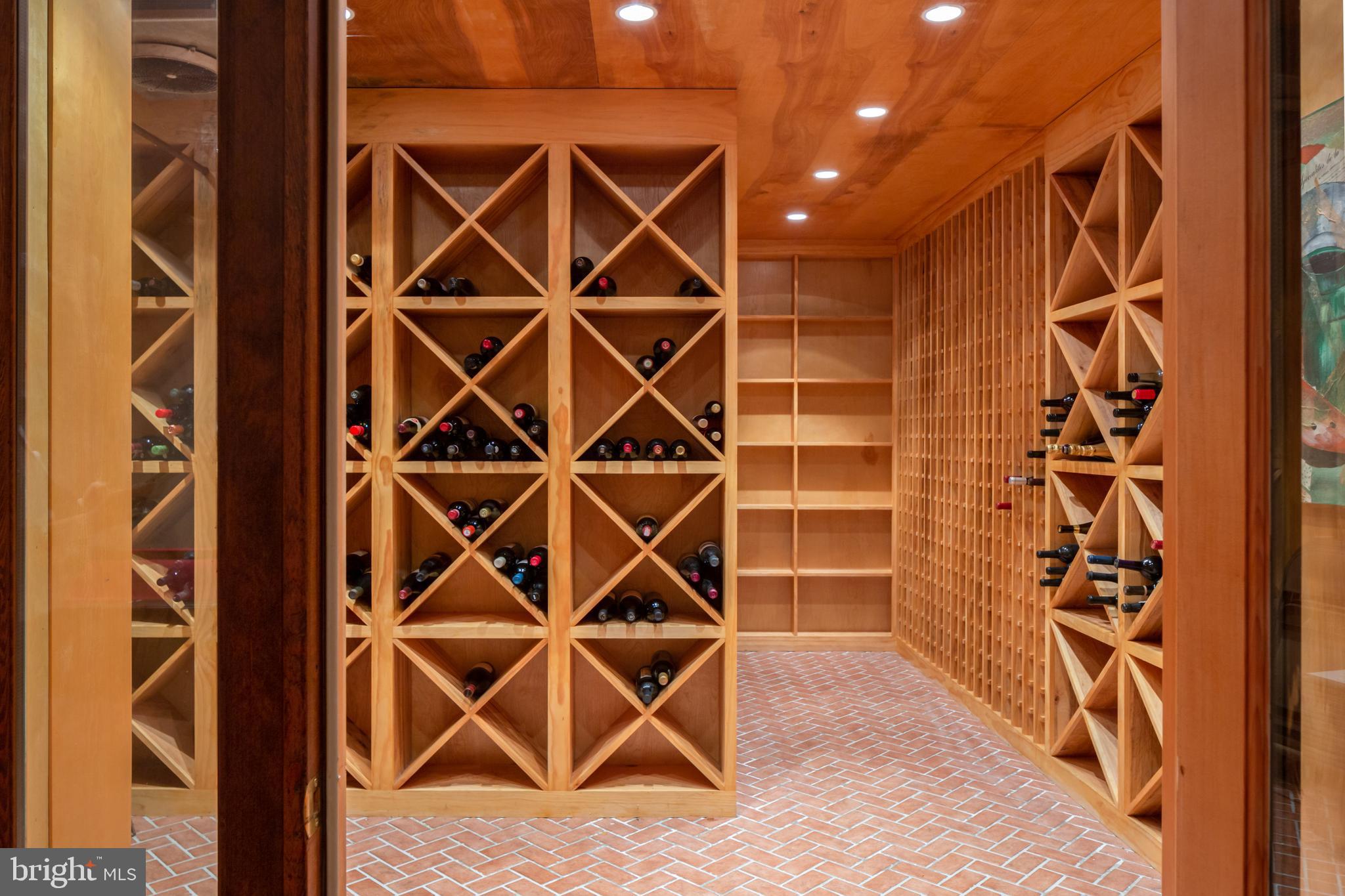 BUTTONWOOD FARMS - Residential