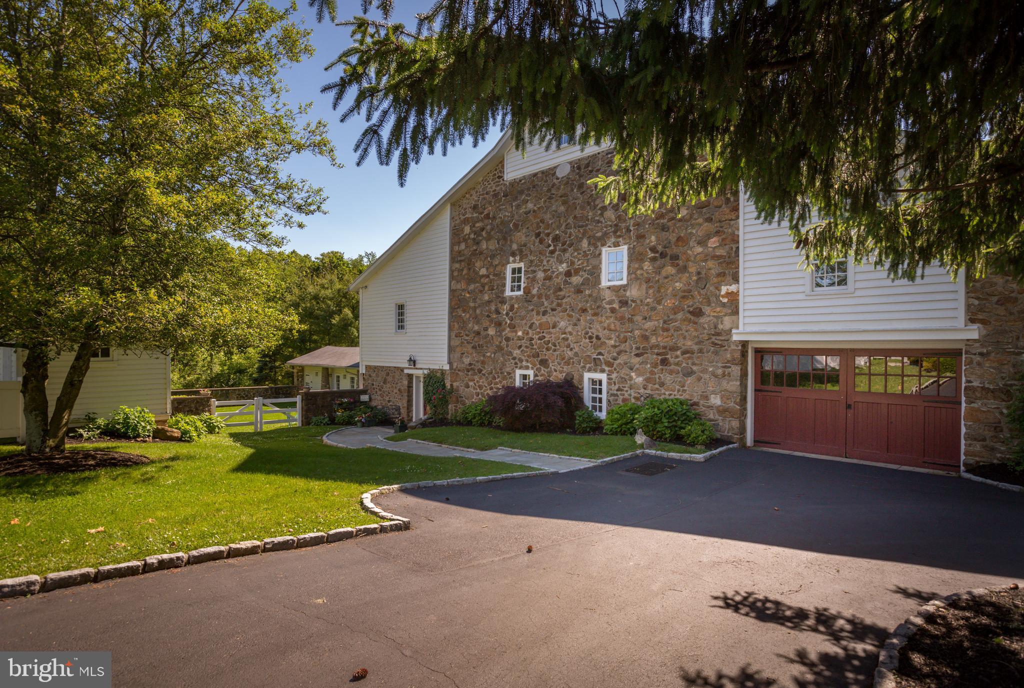 BUTTONWOOD FARMS - Residential