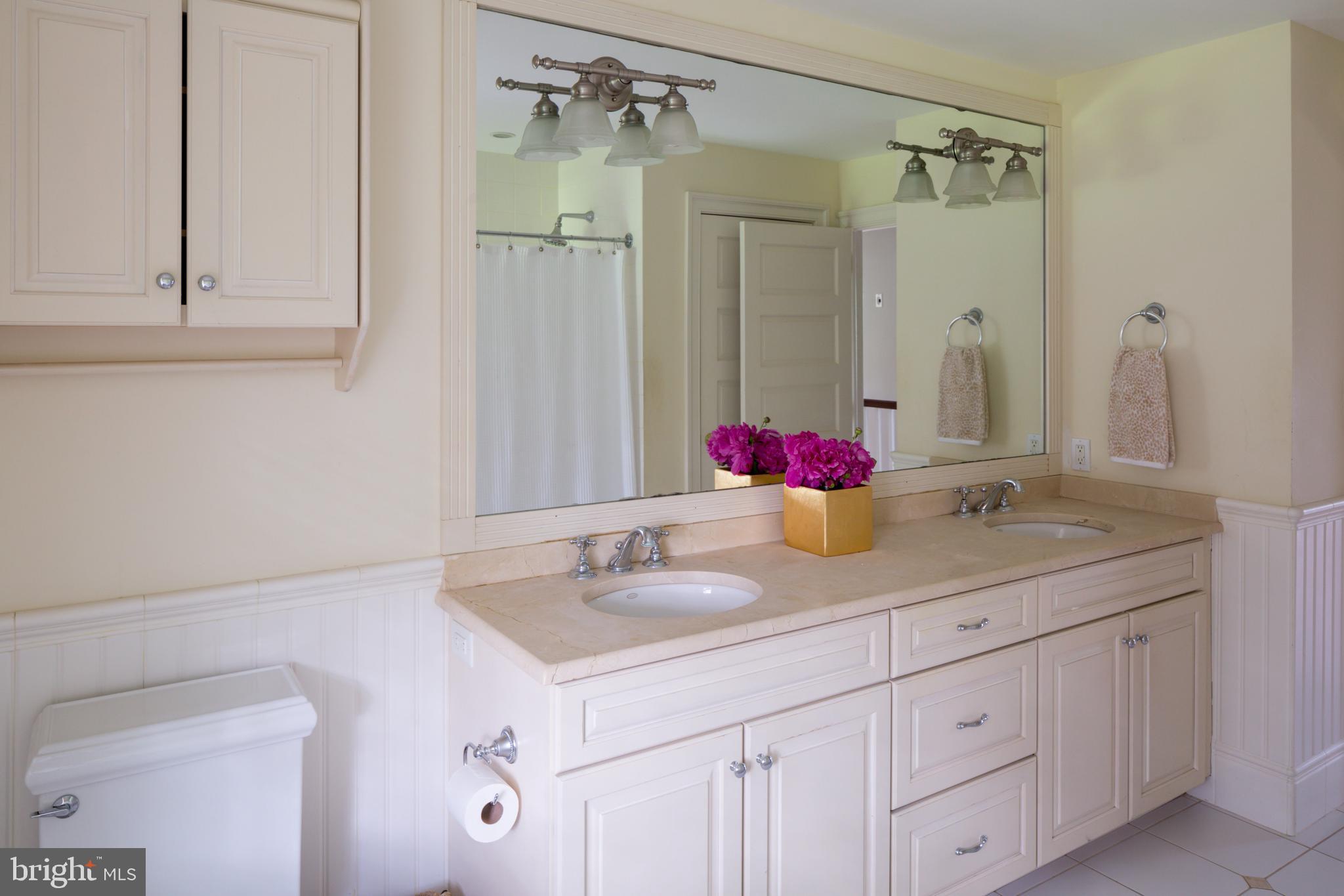 BUTTONWOOD FARMS - Residential