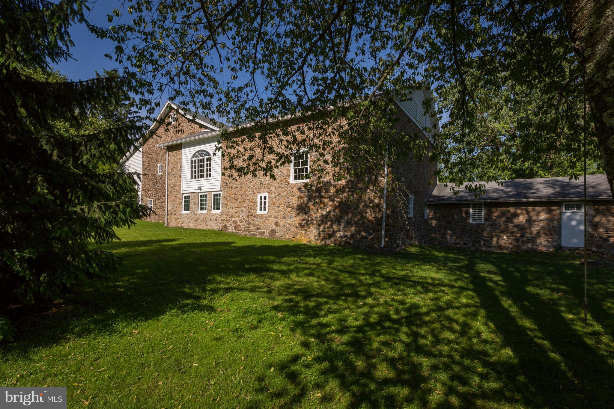 BUTTONWOOD FARMS - Residential