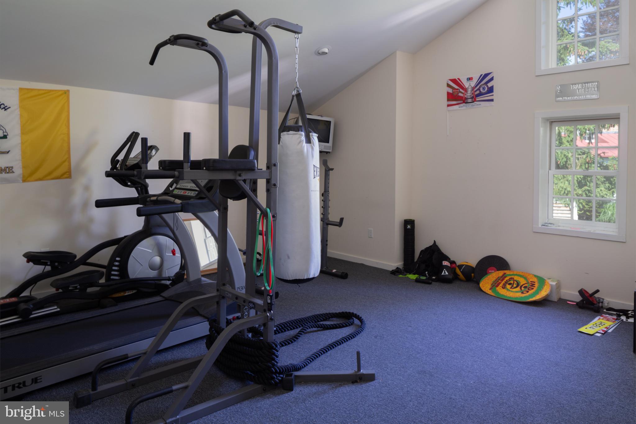 BUTTONWOOD FARMS - Residential