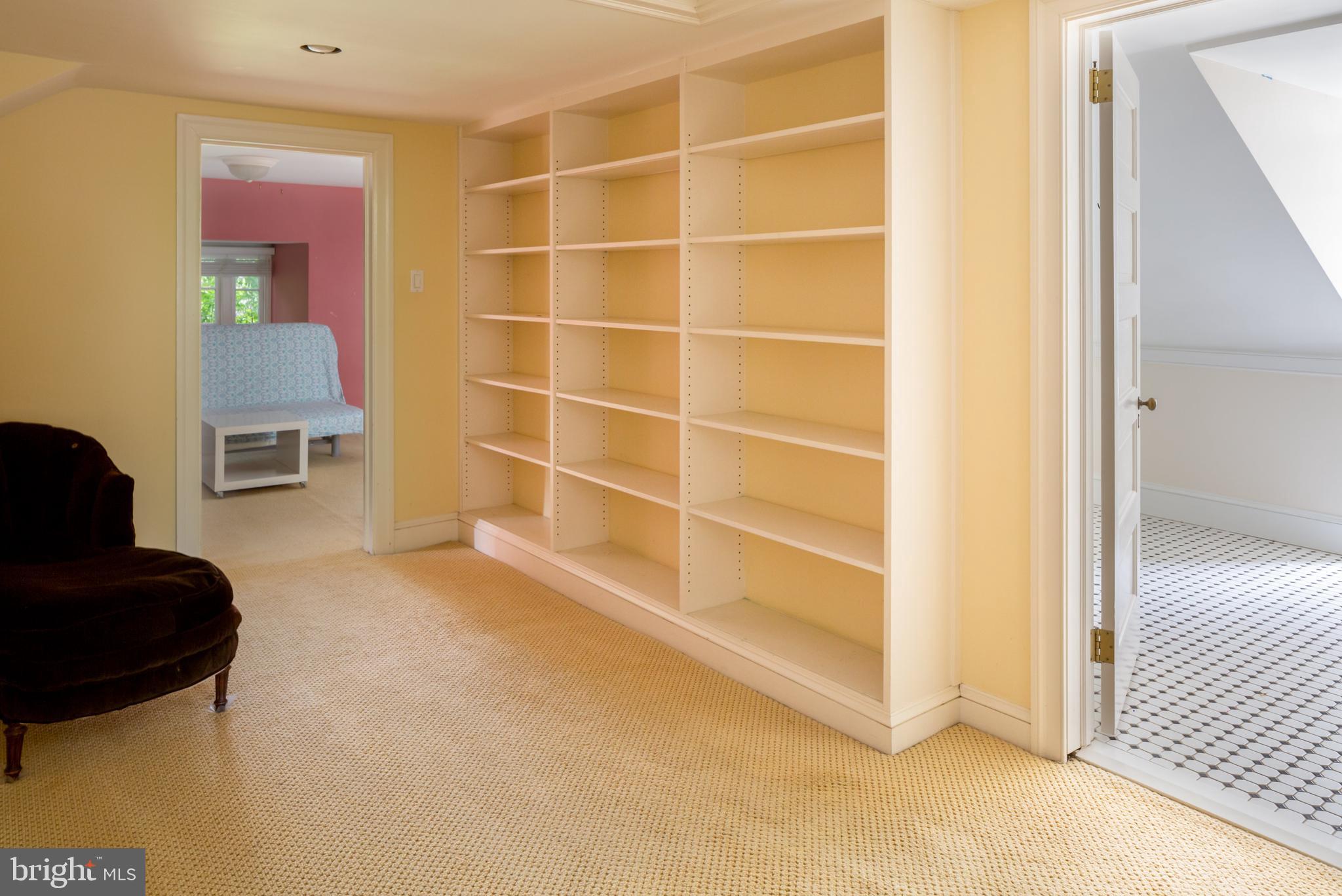 BUTTONWOOD FARMS - Residential