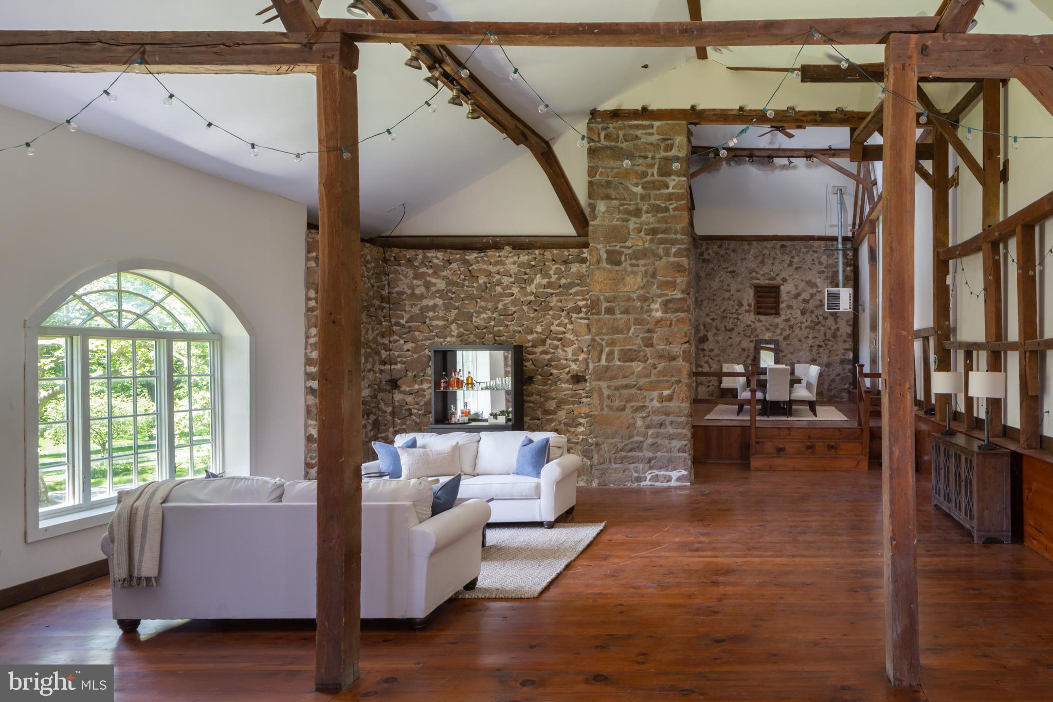 BUTTONWOOD FARMS - Residential