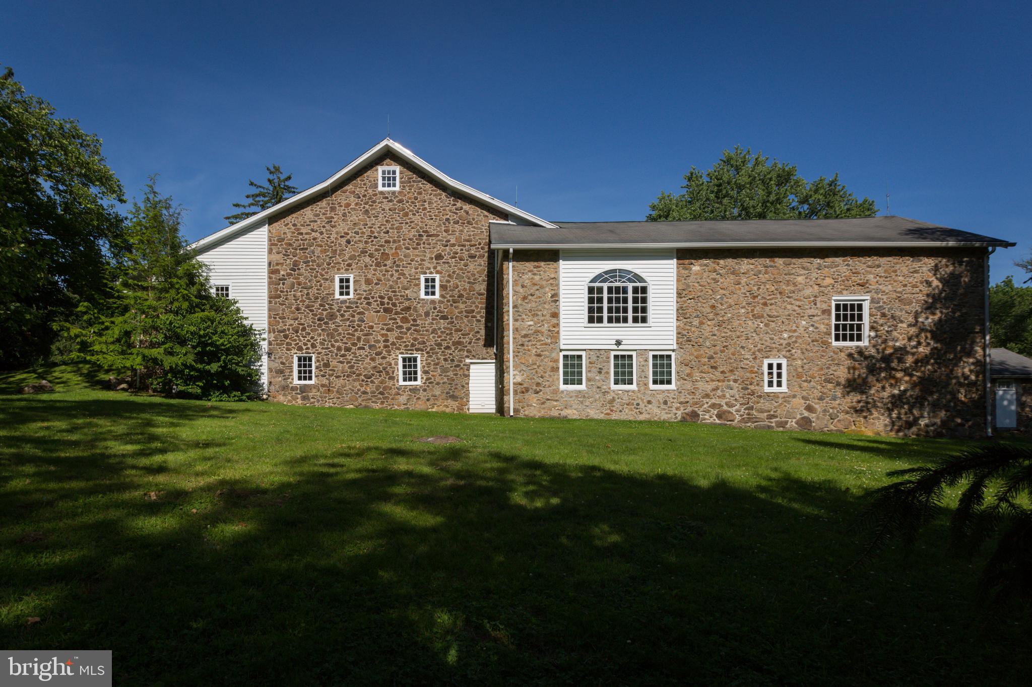 BUTTONWOOD FARMS - Residential