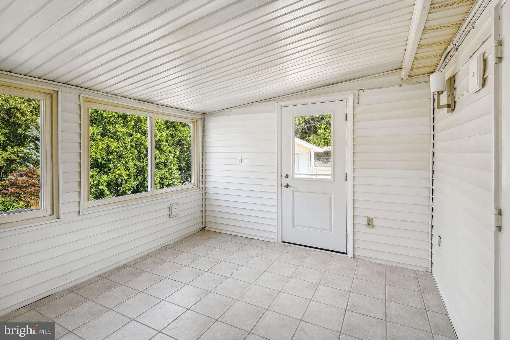 POINTER RIDGE - Residential