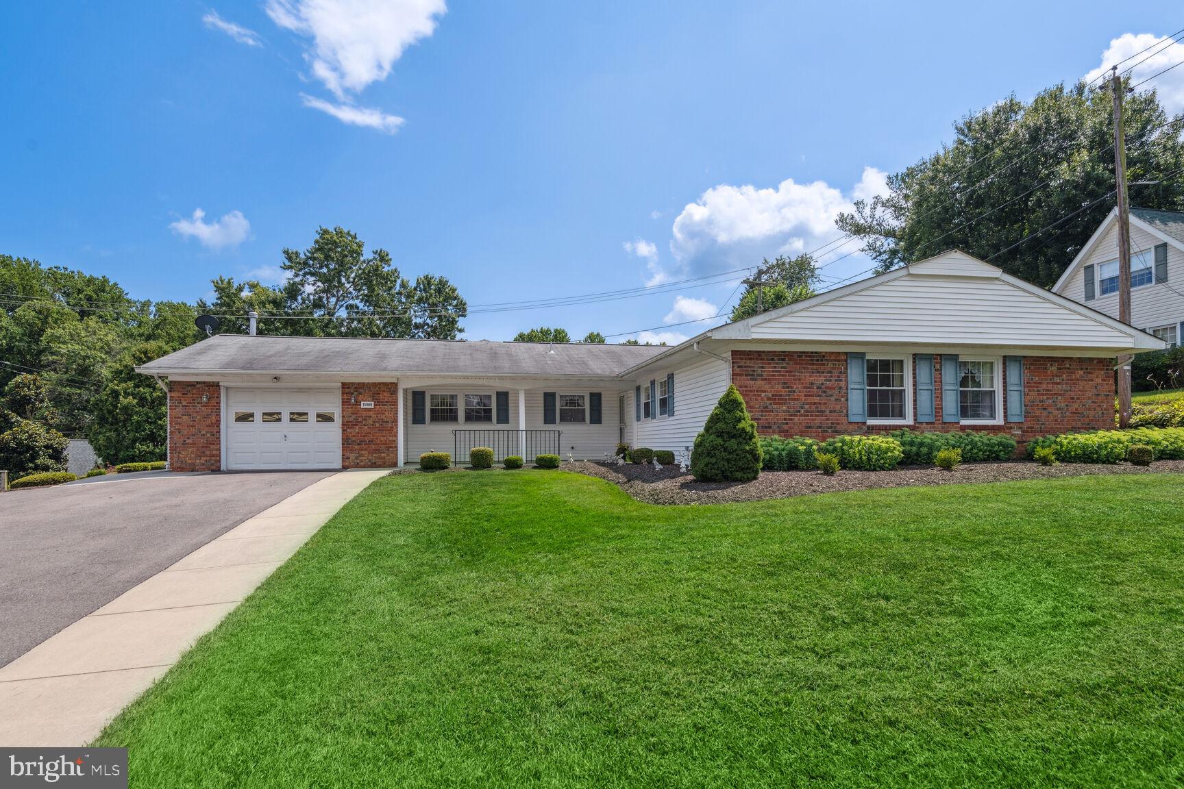 POINTER RIDGE - Residential