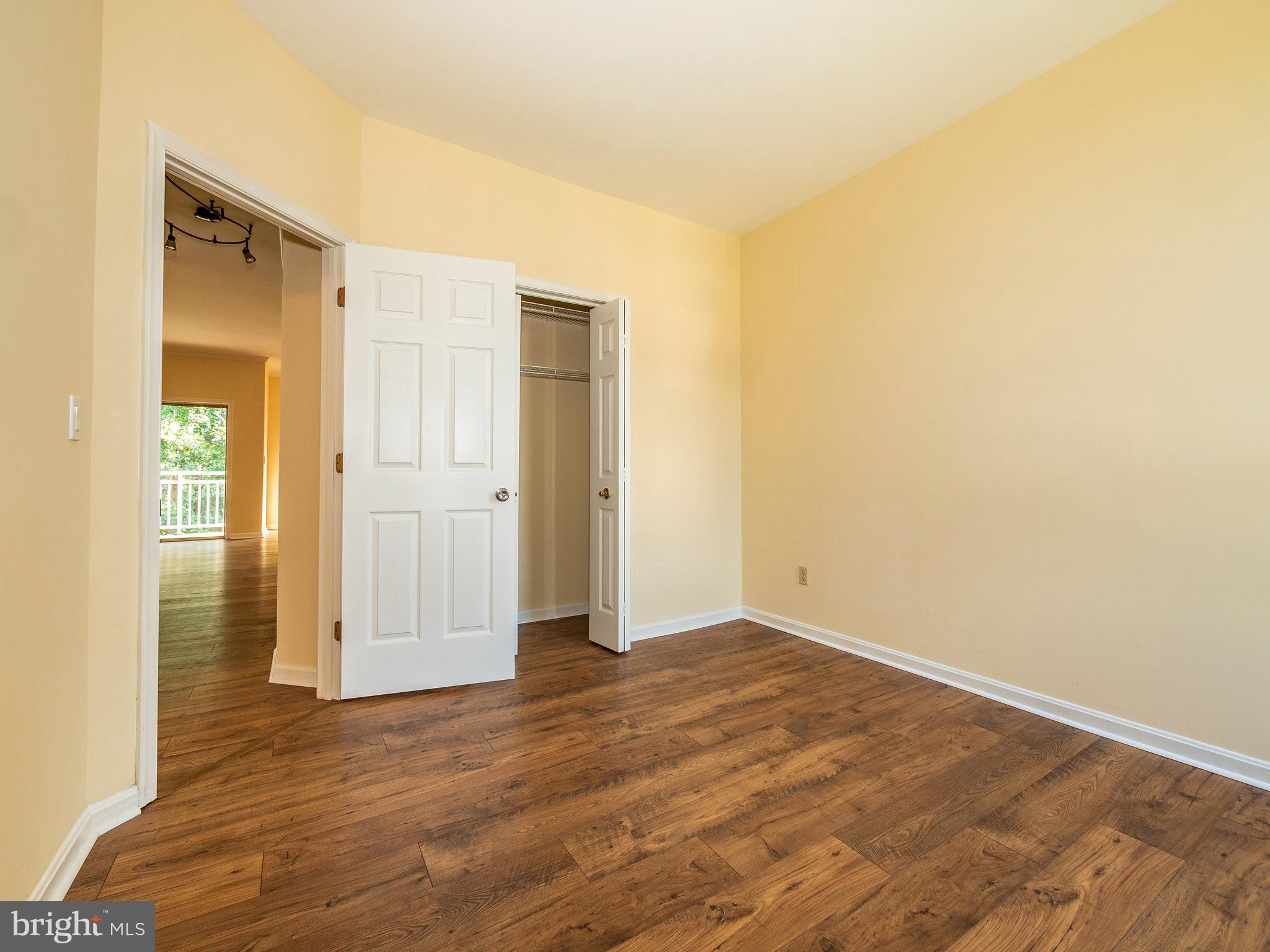 FAIRWAYS BAY HILLS CONDOMINIUMS - Residential