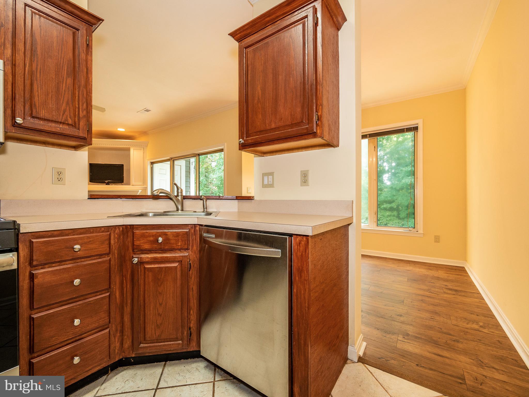 FAIRWAYS BAY HILLS CONDOMINIUMS - Residential