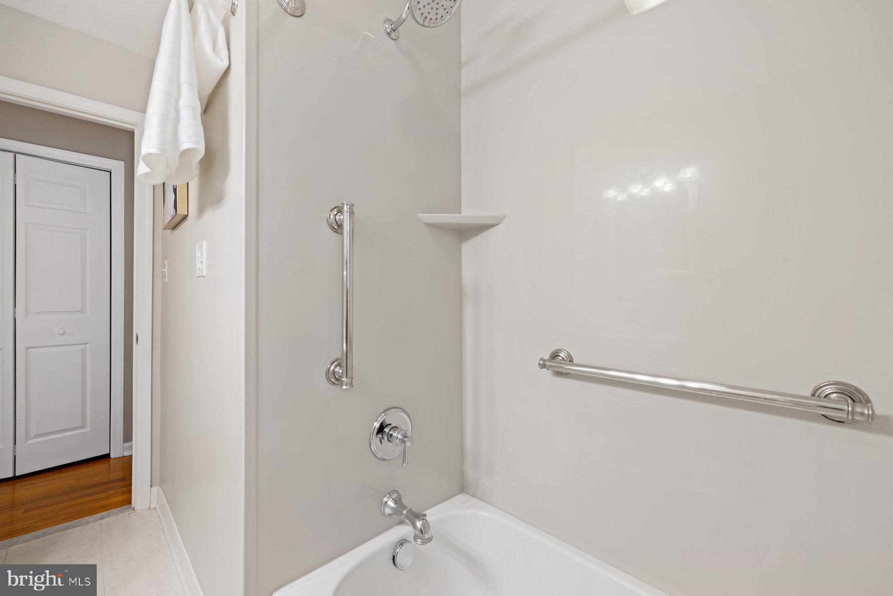 BROCK HALL MANOR - Residential