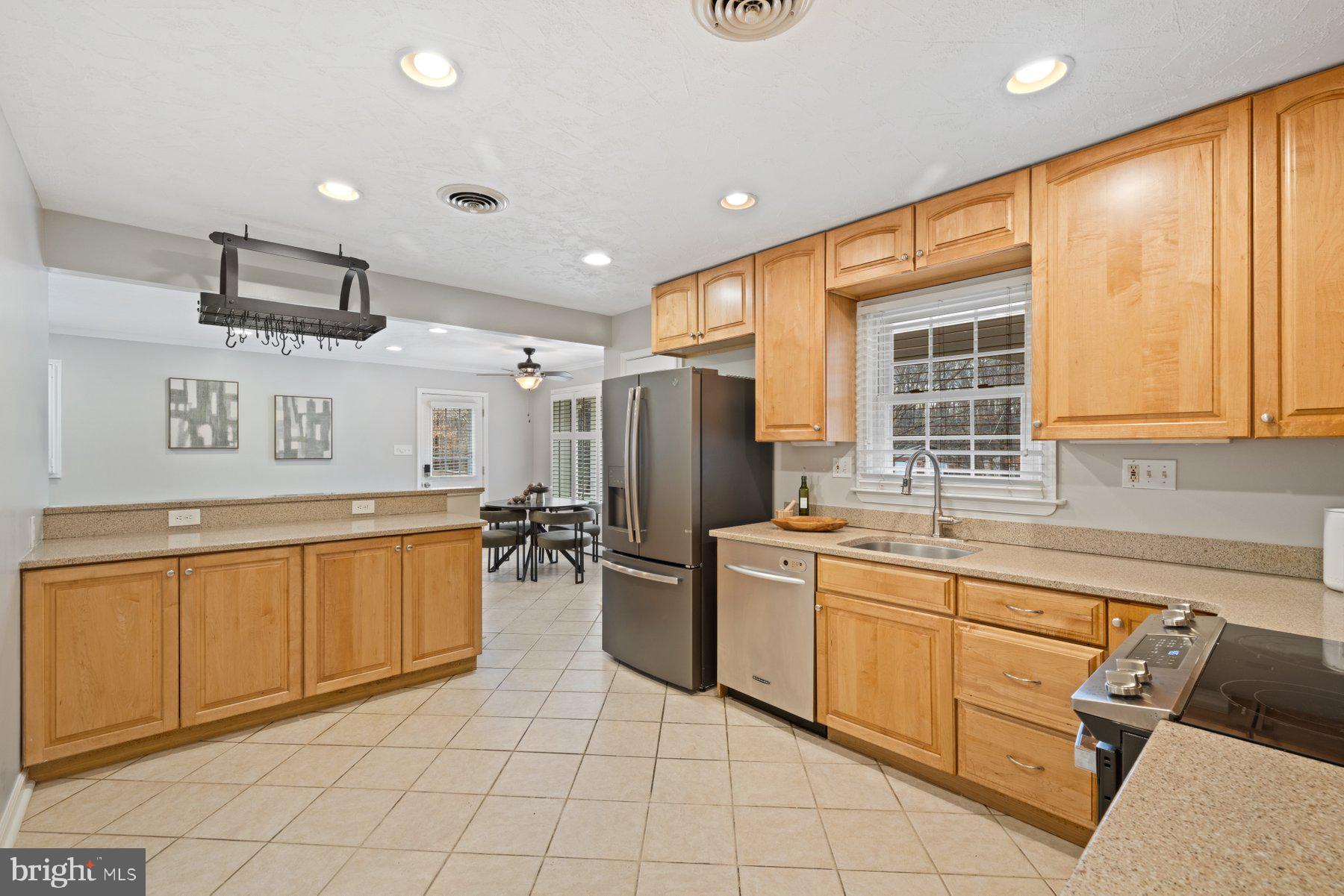 13918 MANCHESTER ROAD