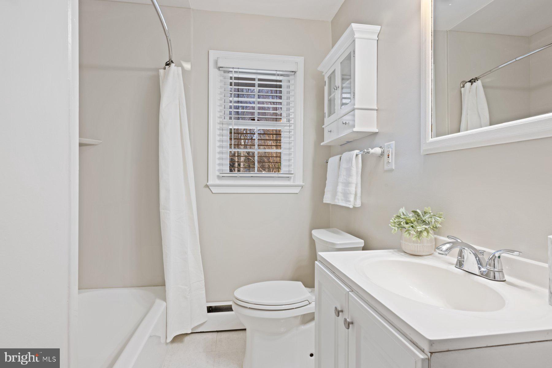 BROCK HALL MANOR - Residential