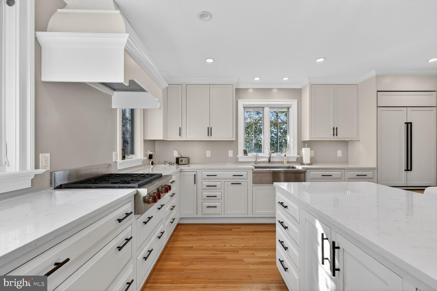 BELLEVUE FOREST - Residential