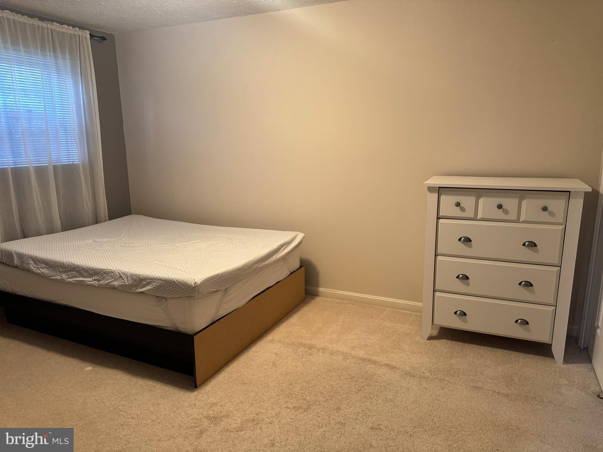 ENGLEWOOD MEWS - Residential Lease