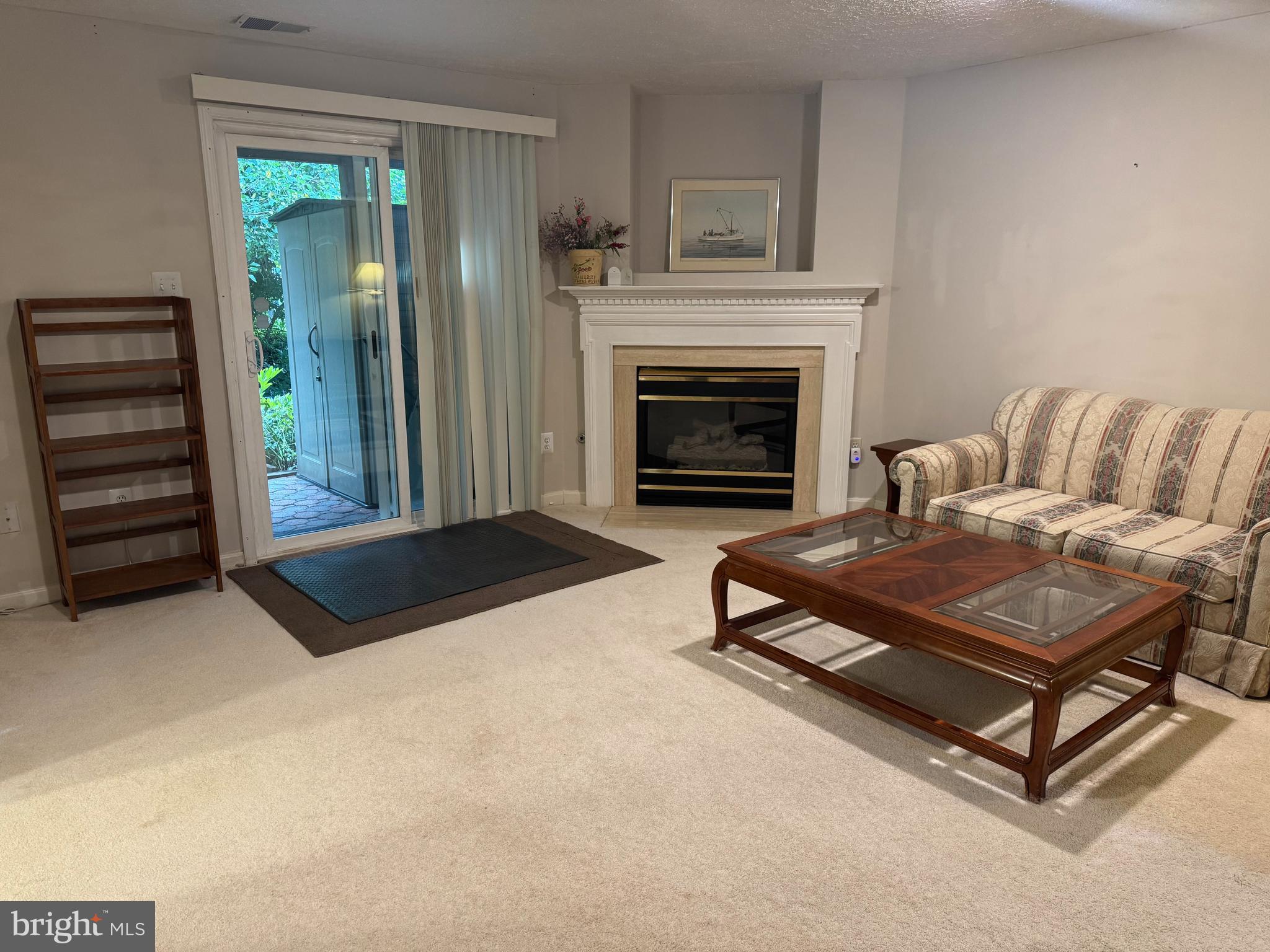 ENGLEWOOD MEWS - Residential Lease