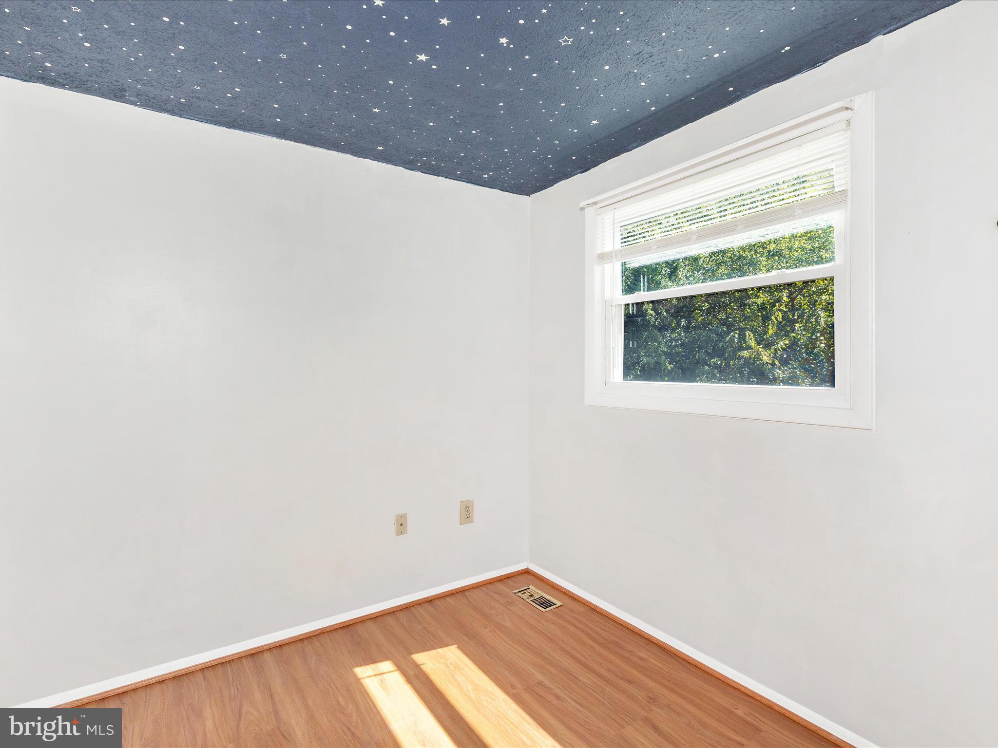 AMBER MEADOWS - Residential