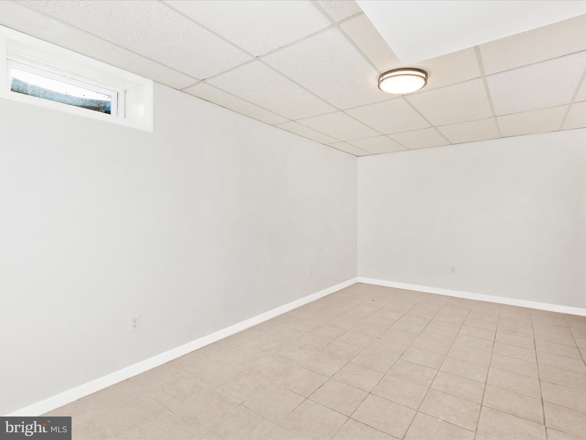 AMBER MEADOWS - Residential