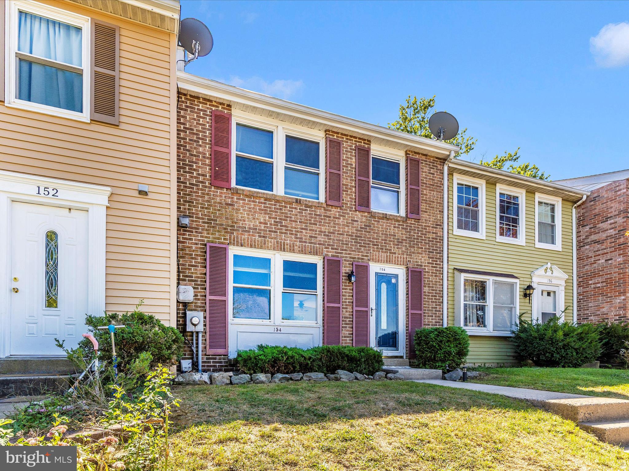 AMBER MEADOWS - Residential