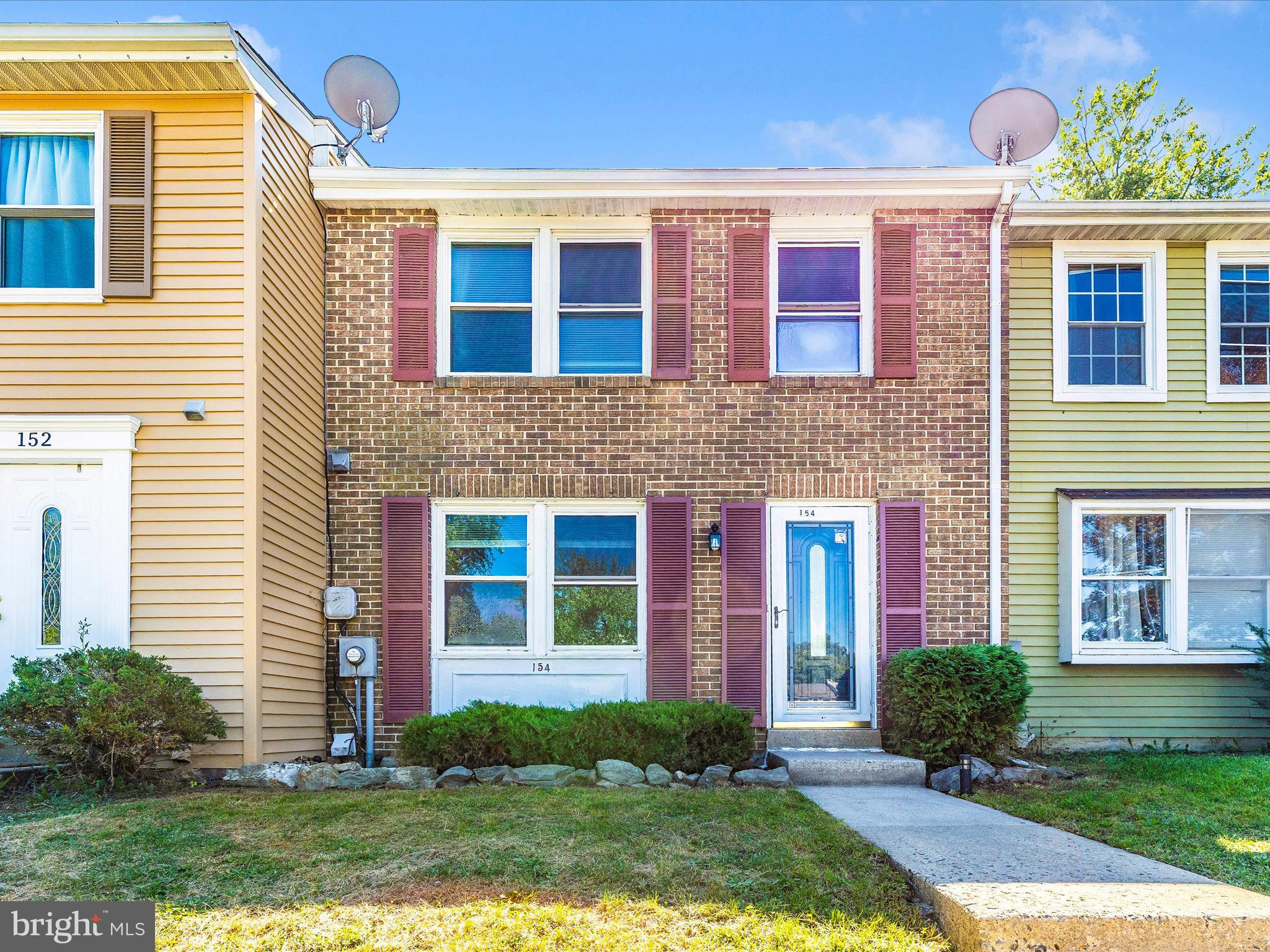 AMBER MEADOWS - Residential