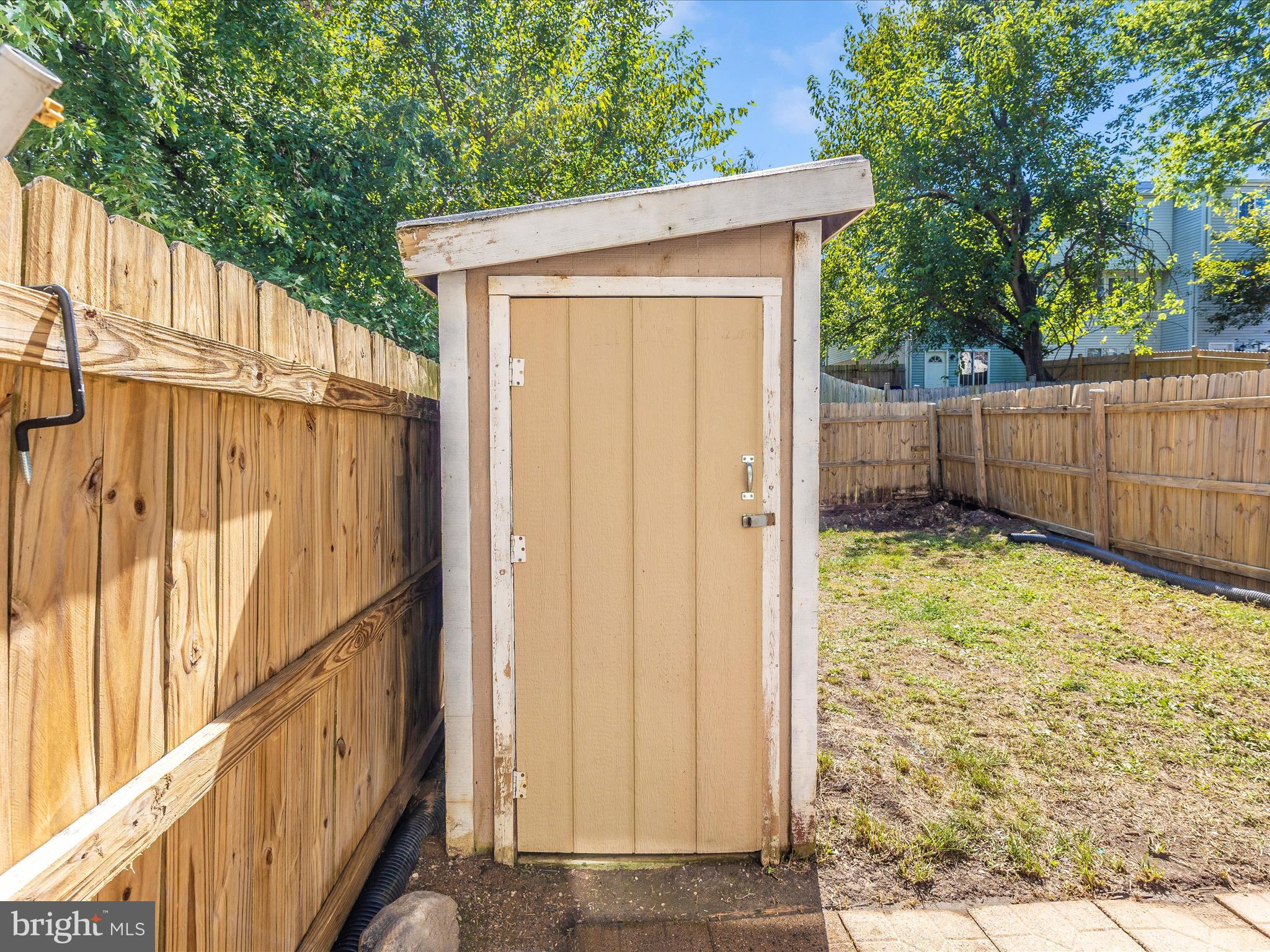 AMBER MEADOWS - Residential