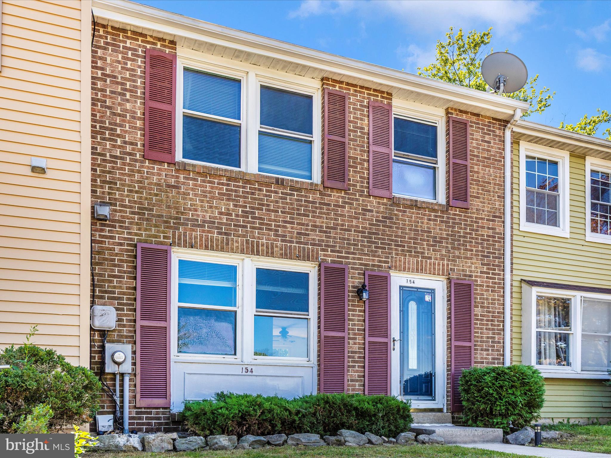 AMBER MEADOWS - Residential