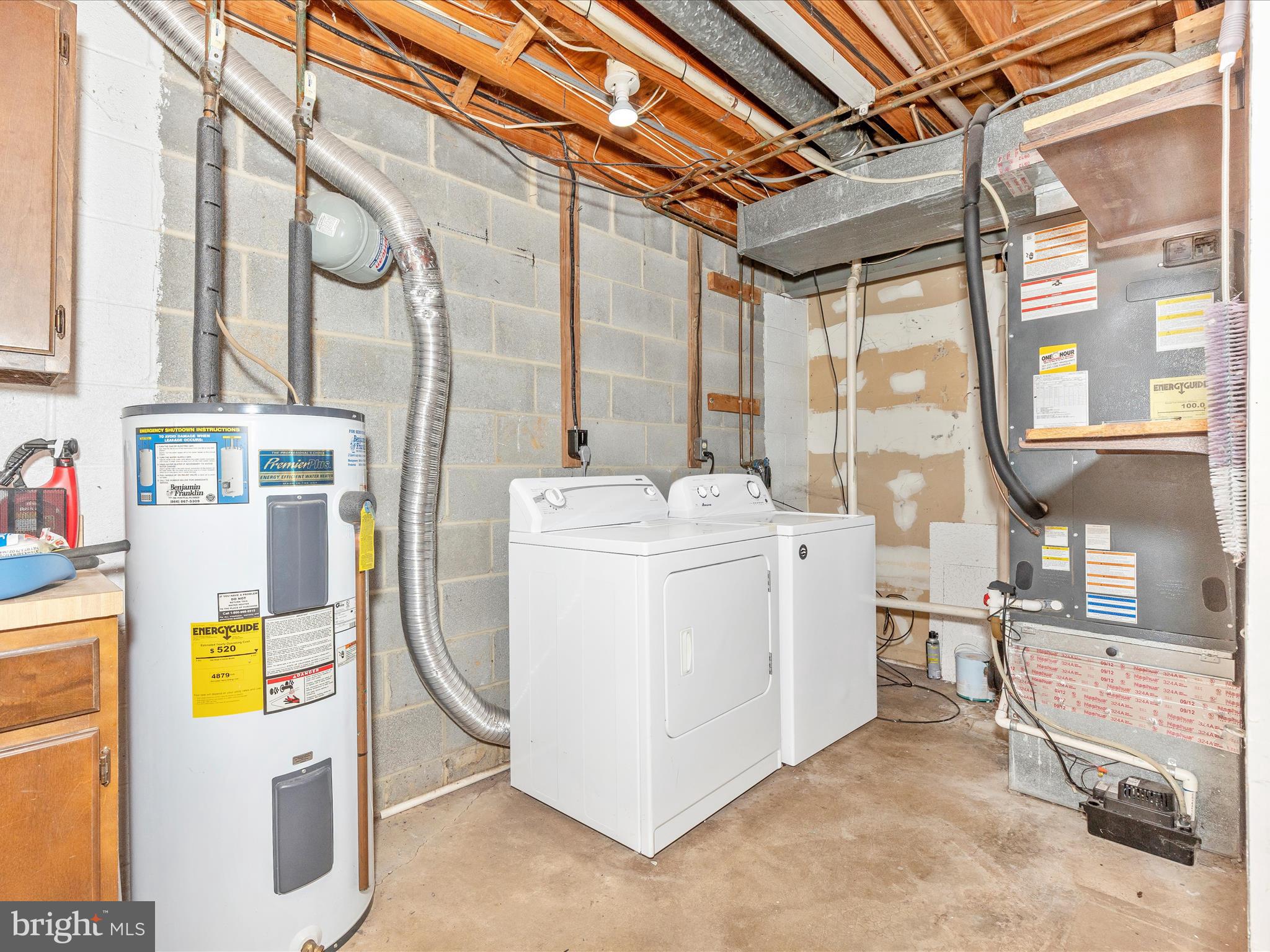 AMBER MEADOWS - Residential