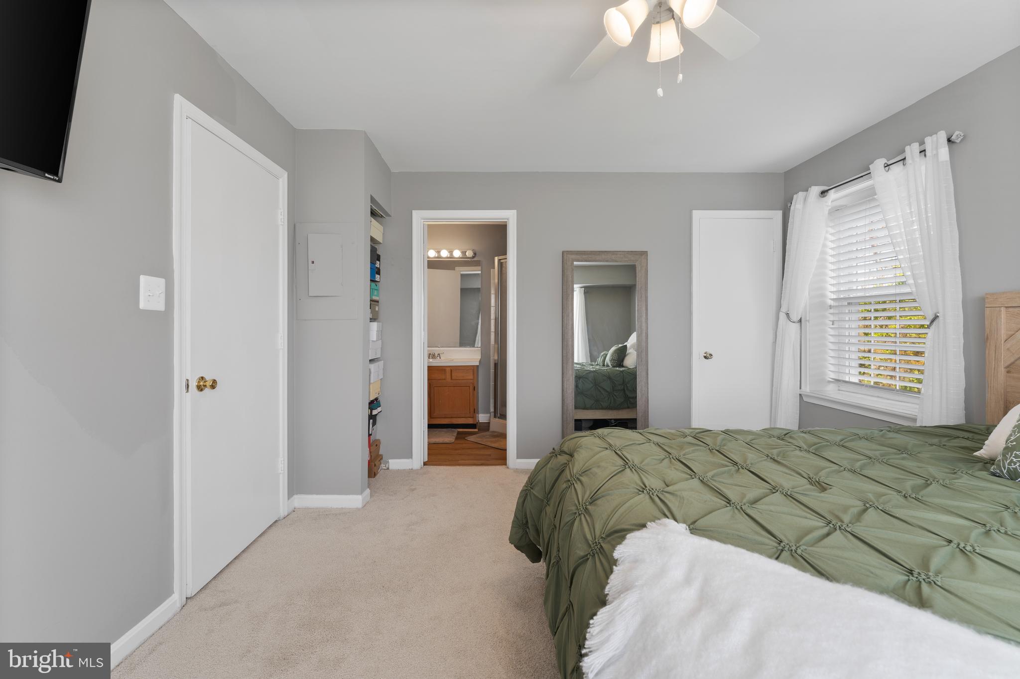 SURREY AT MANCHESTER LAKES - Residential Lease