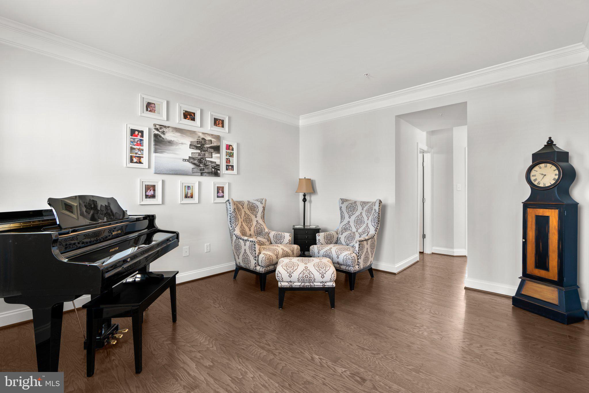 2123 WINTON COURT
