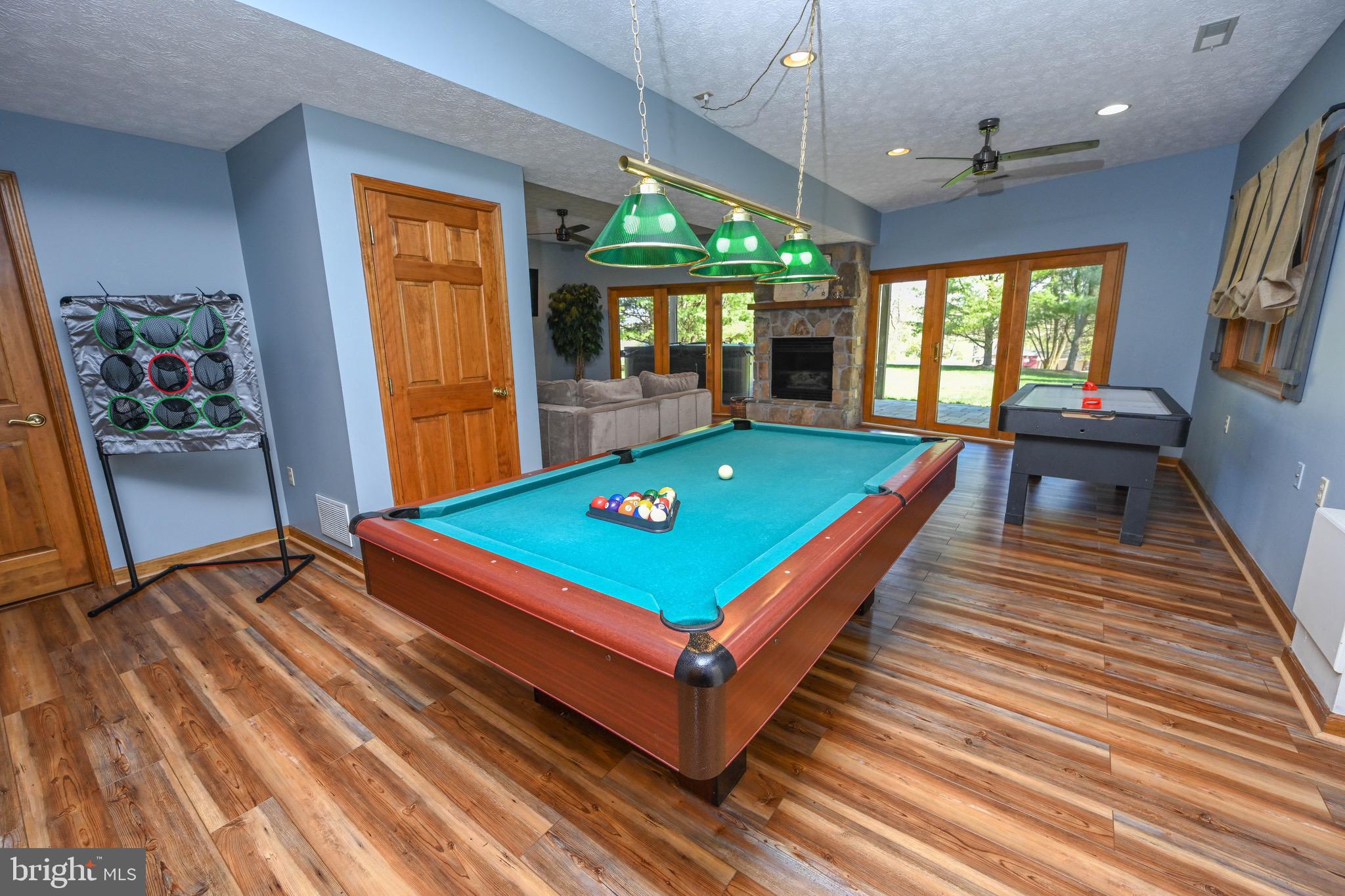 HOLIDAY HILL - Residential