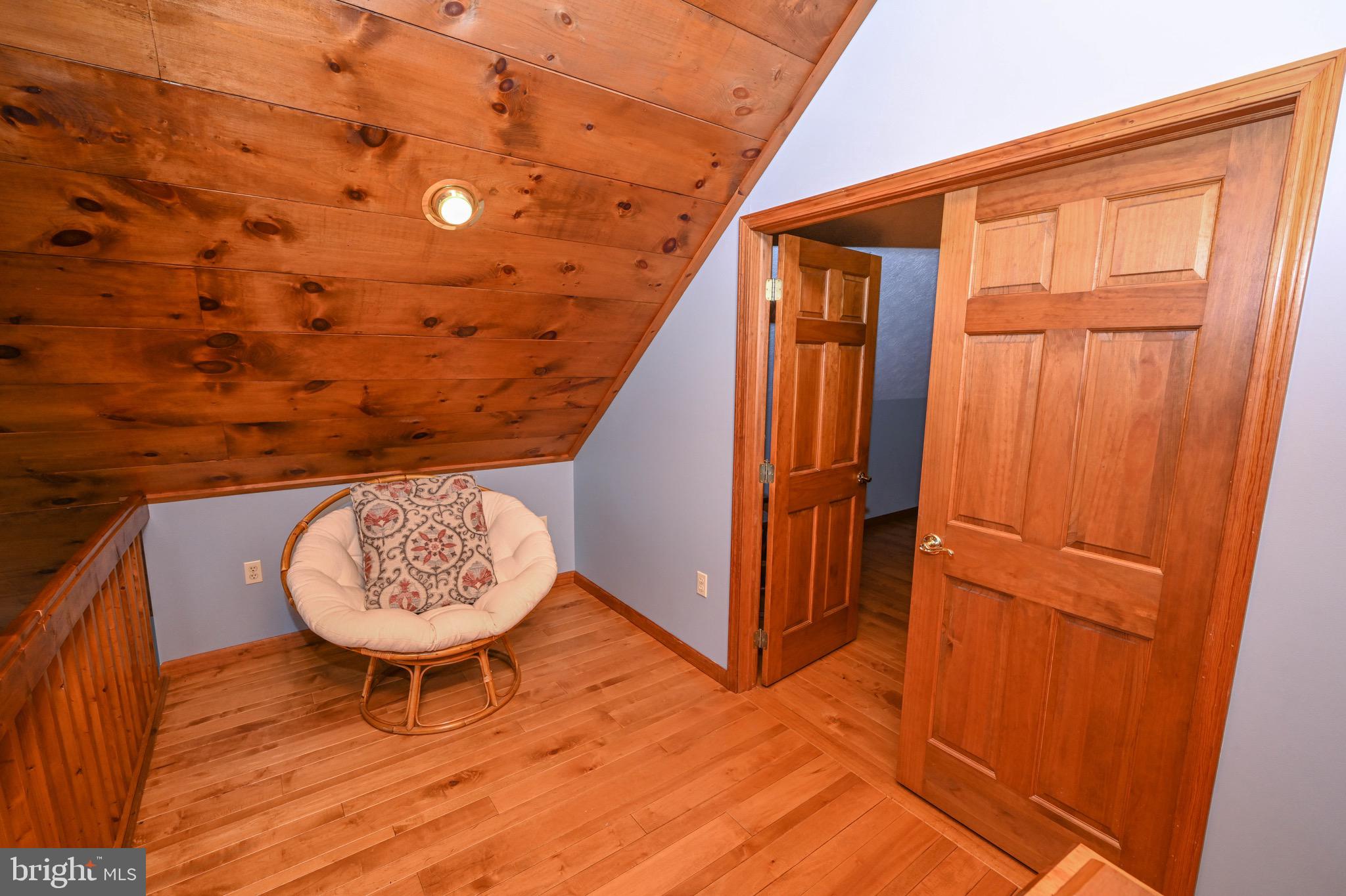 HOLIDAY HILL - Residential