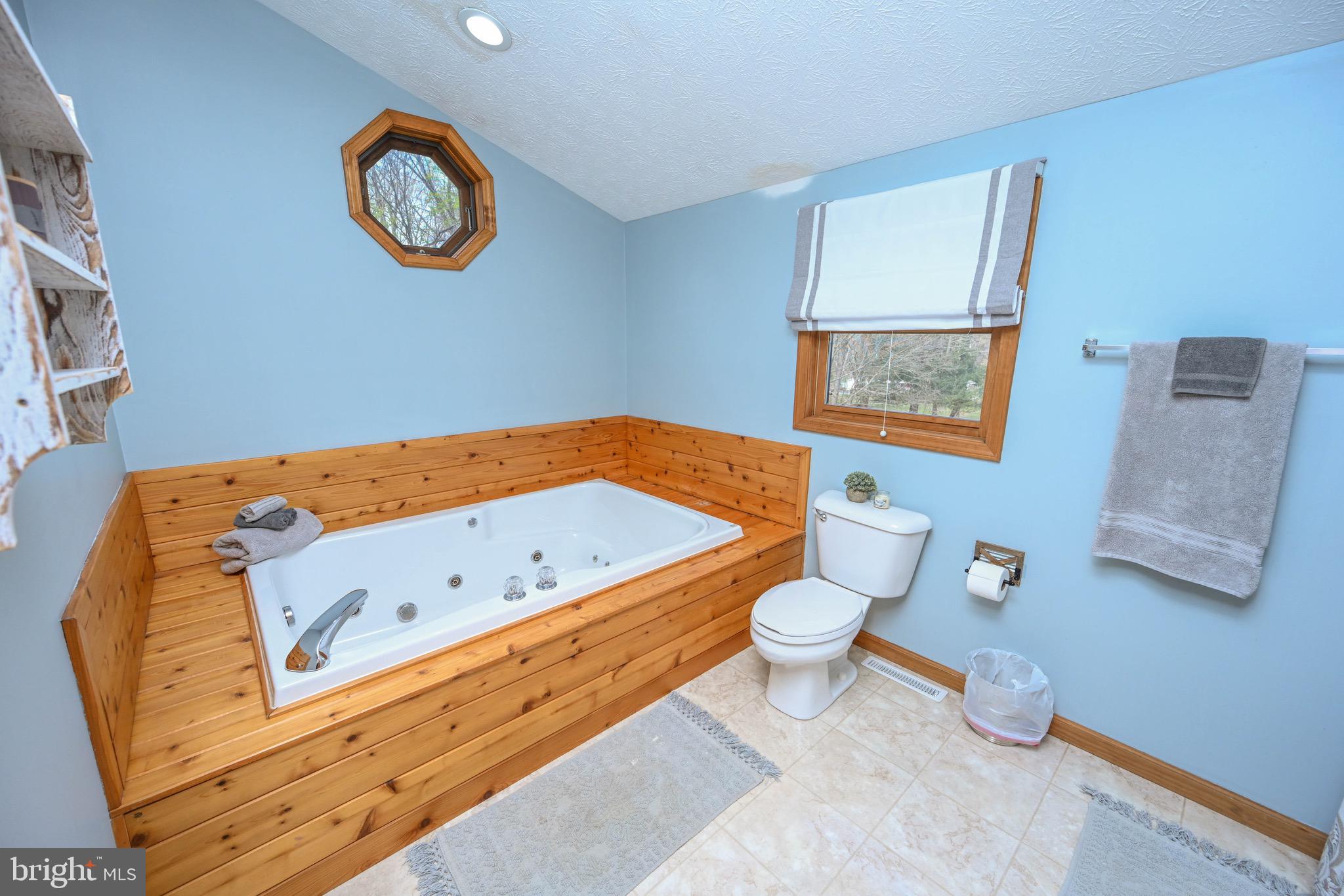 HOLIDAY HILL - Residential