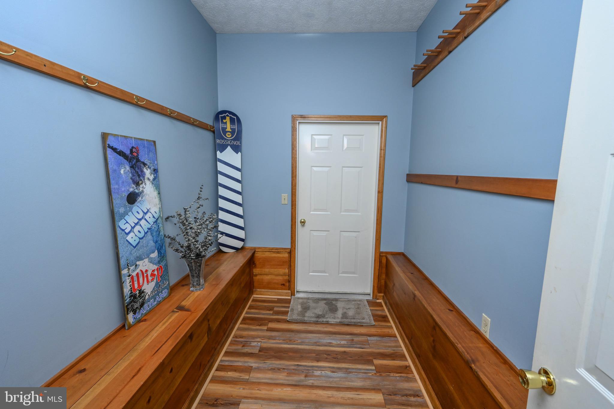 HOLIDAY HILL - Residential