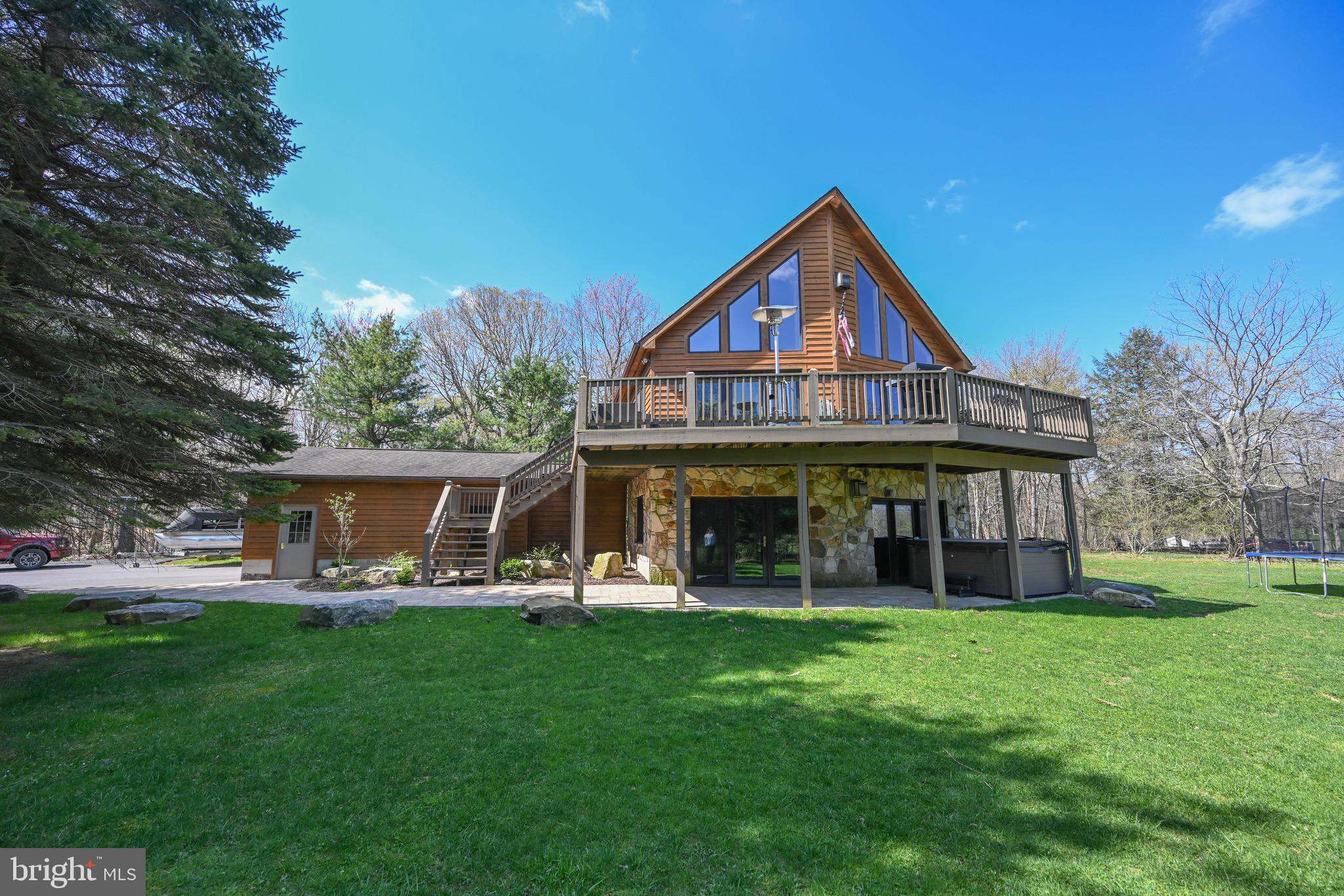 HOLIDAY HILL - Residential