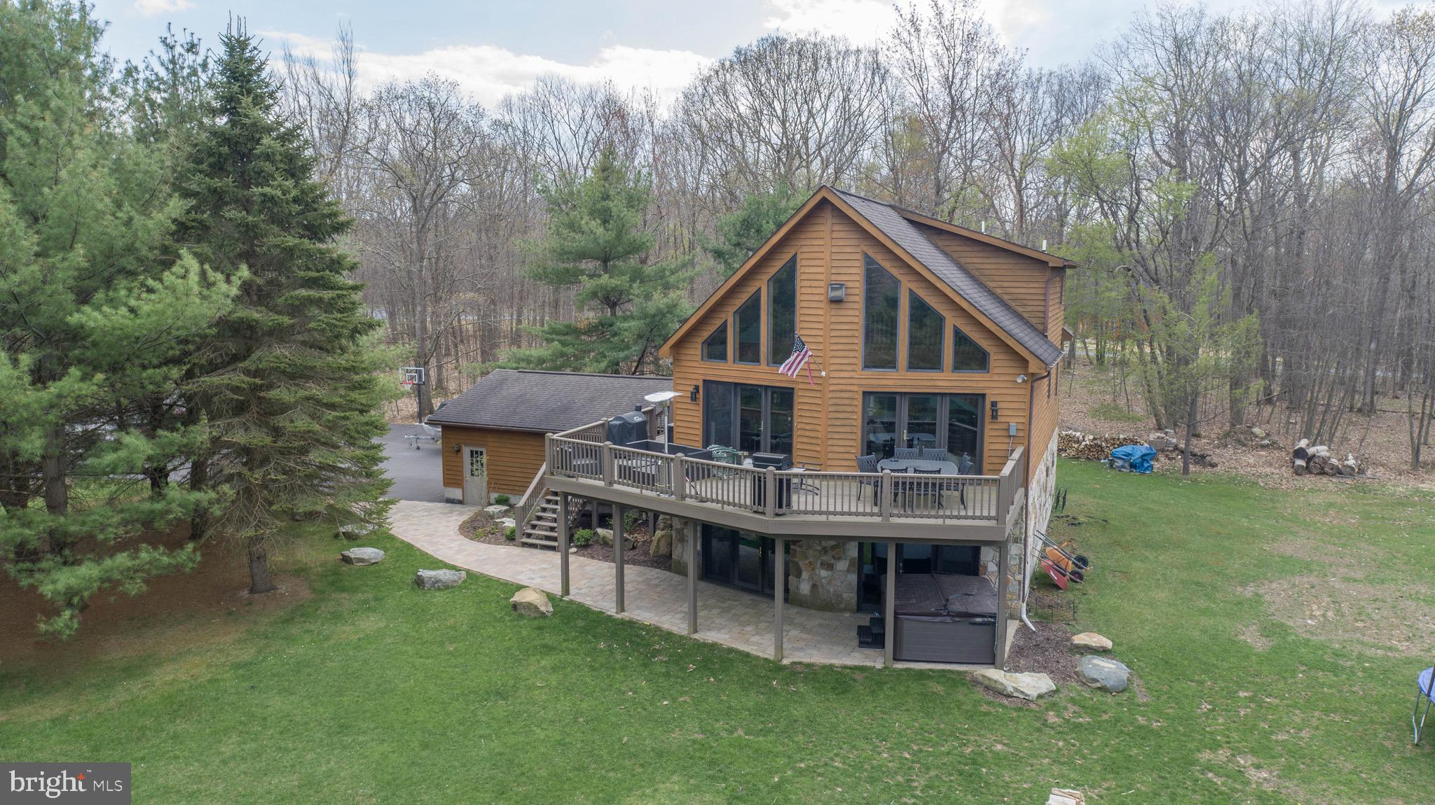 HOLIDAY HILL - Residential