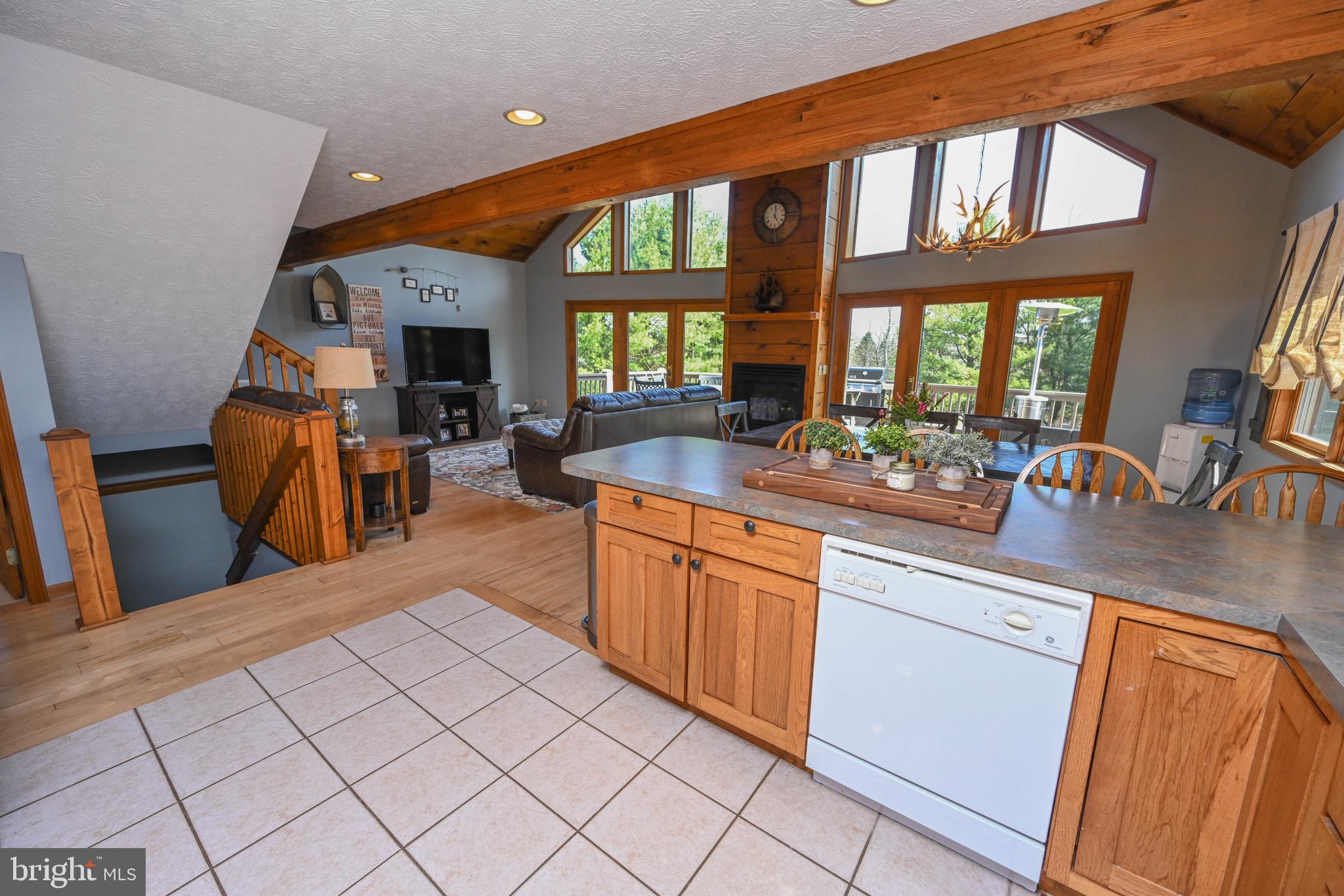 HOLIDAY HILL - Residential