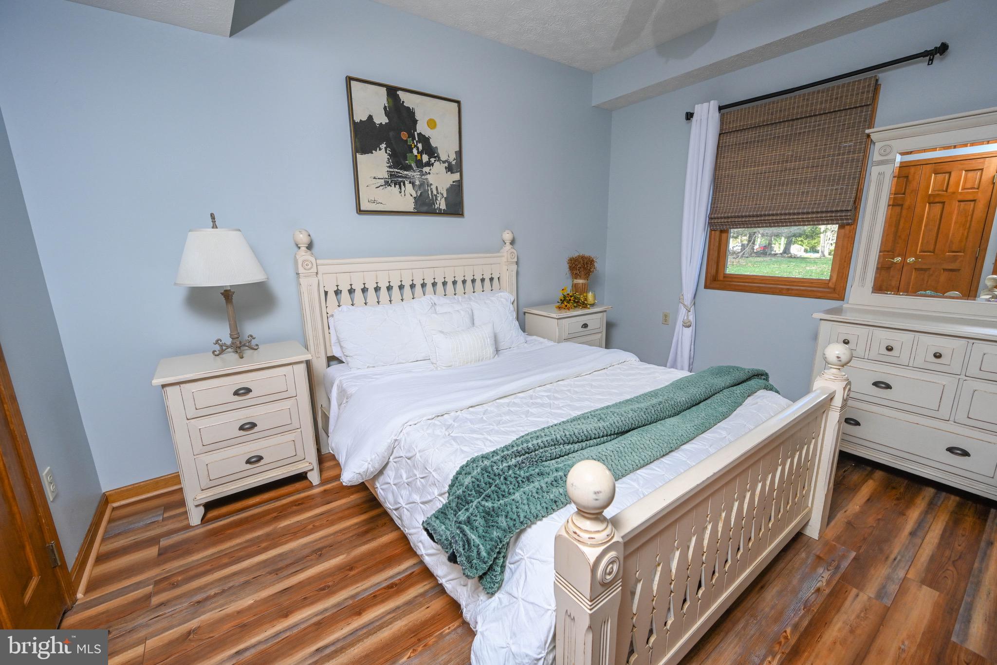 HOLIDAY HILL - Residential