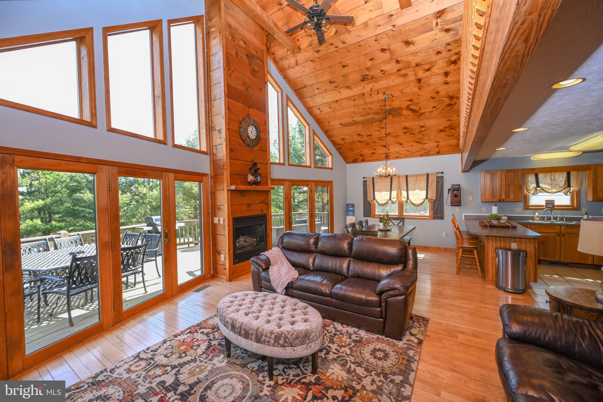 HOLIDAY HILL - Residential