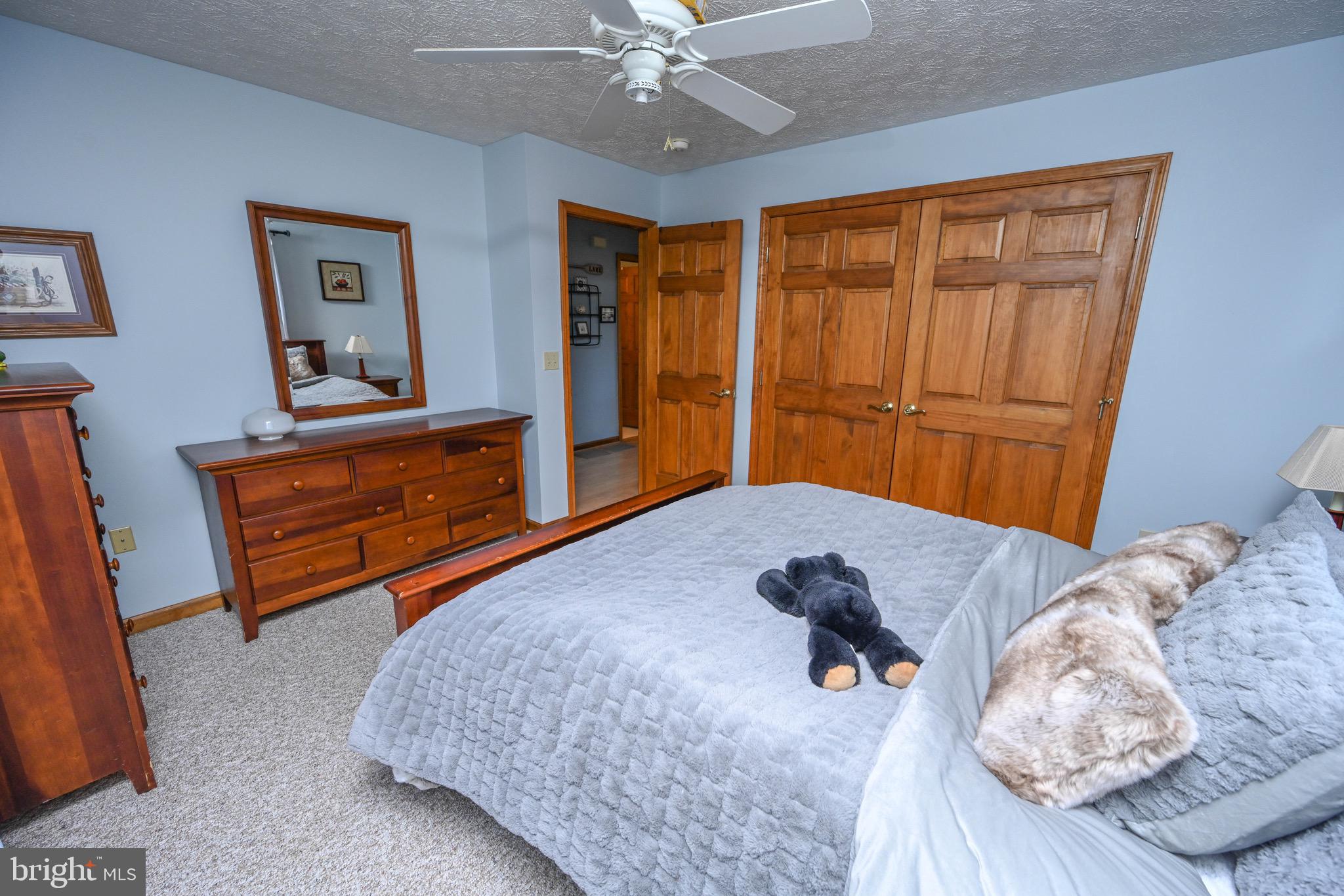 HOLIDAY HILL - Residential