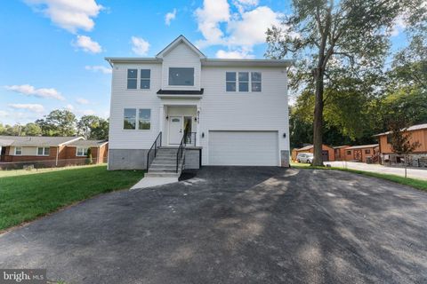 8111 OAK STREET MANASSAS VA 20111