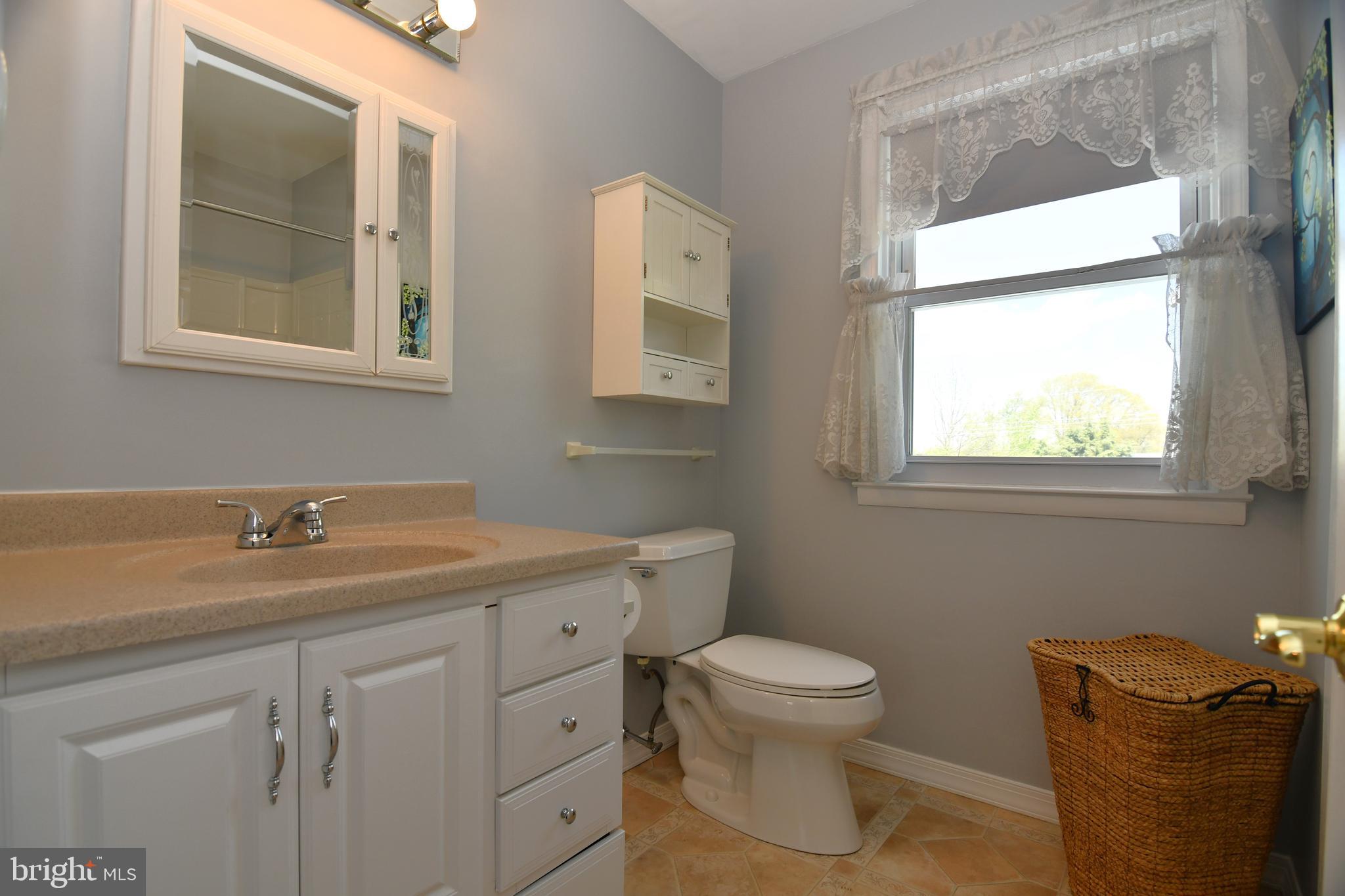 INGLEWOOD GDNS - Residential