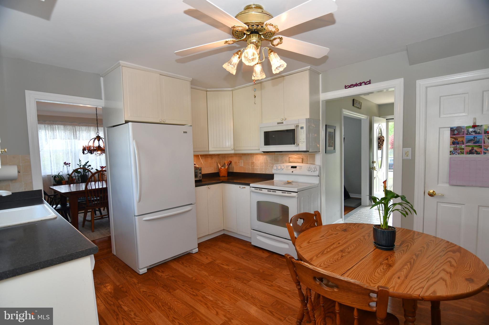 INGLEWOOD GDNS - Residential