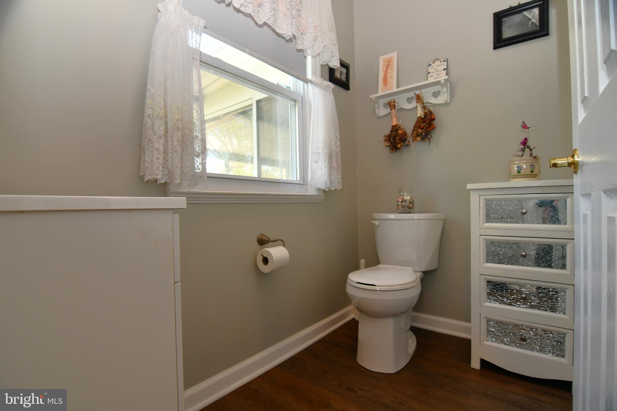 INGLEWOOD GDNS - Residential