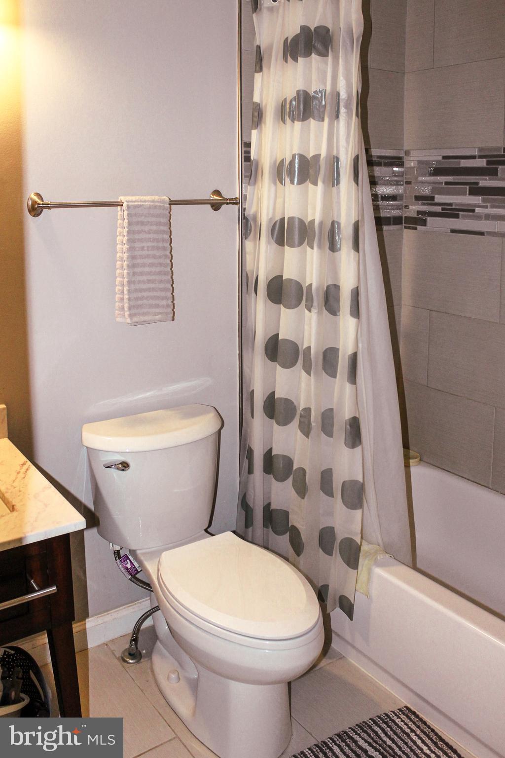 CAPITAL VIEW TOWNHOUSES - Residential